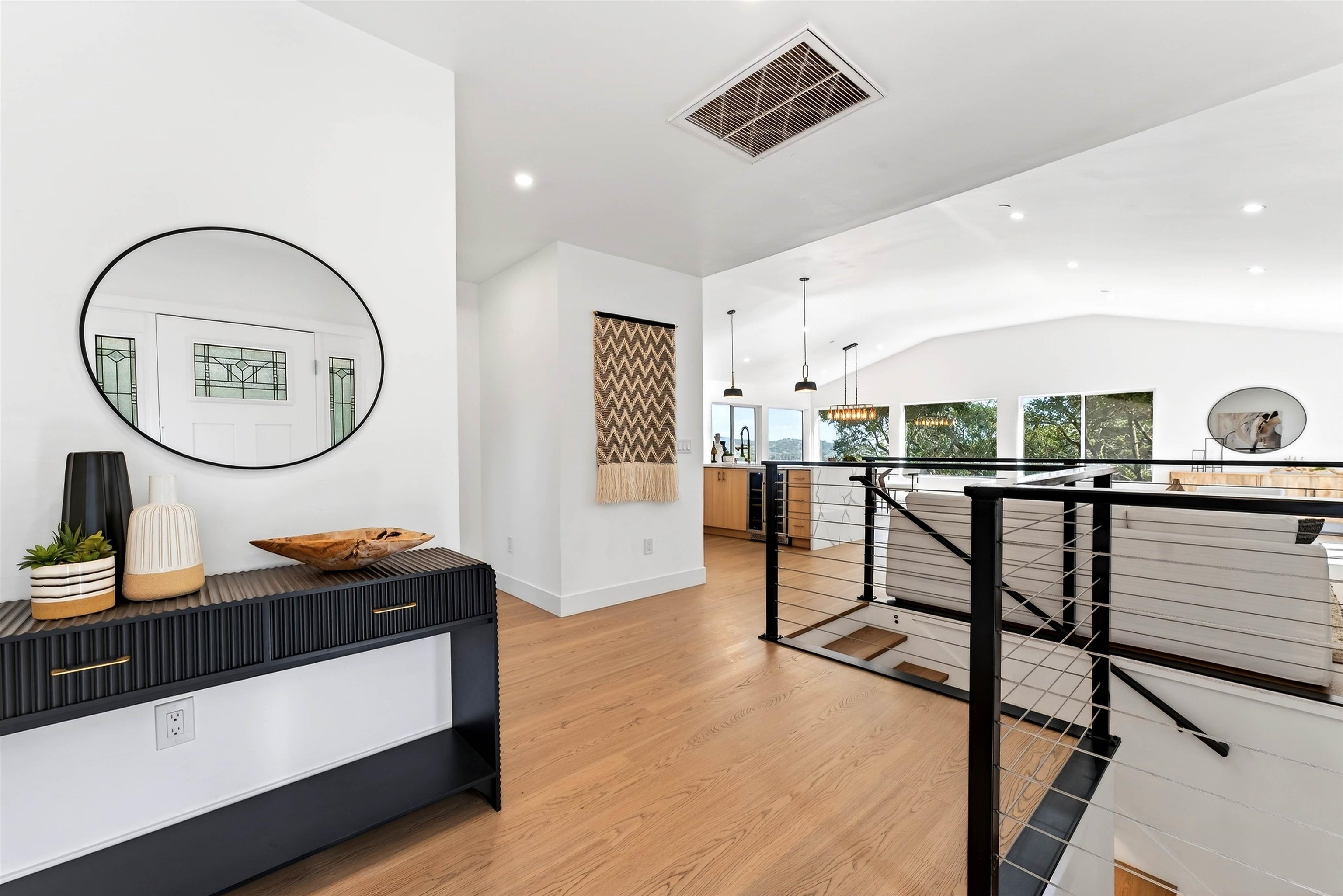 Detail Gallery Image 3 of 60 For 612 Canyon Rd, Novato,  CA 94947 - 4 Beds | 3/1 Baths