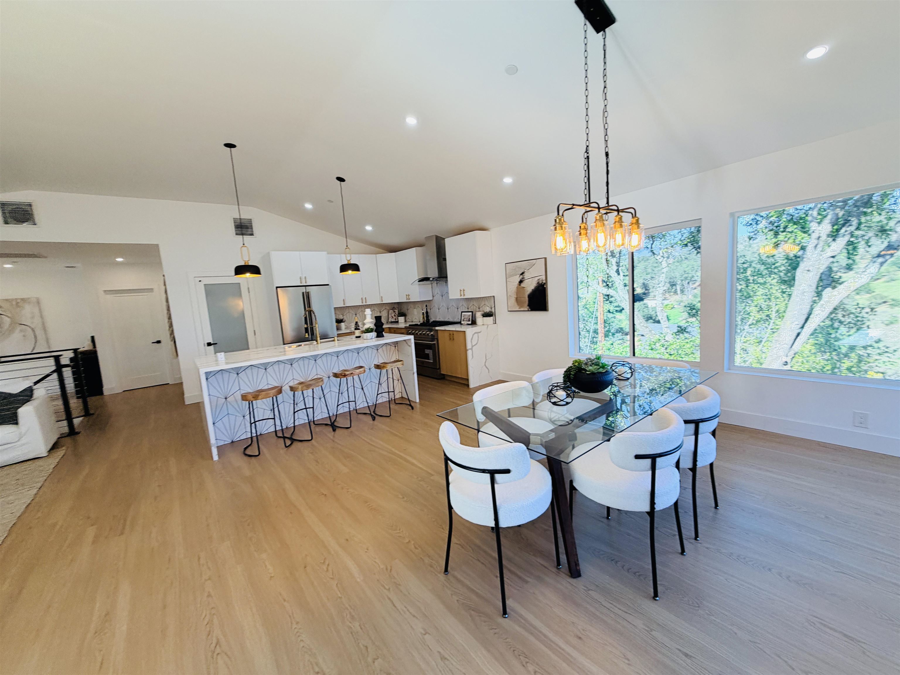 Detail Gallery Image 24 of 60 For 612 Canyon Rd, Novato,  CA 94947 - 4 Beds | 3/1 Baths