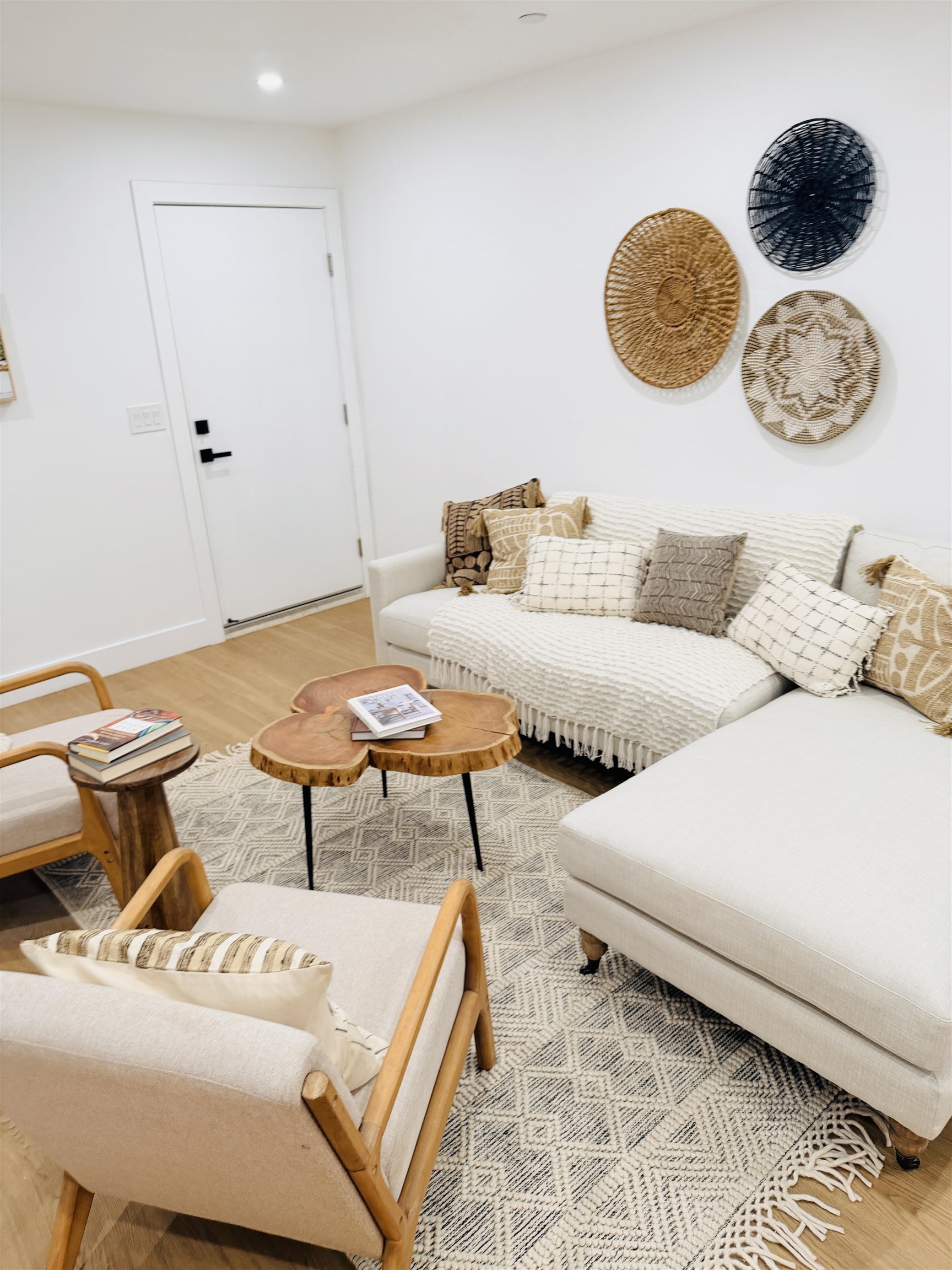 Detail Gallery Image 36 of 60 For 612 Canyon Rd, Novato,  CA 94947 - 4 Beds | 3/1 Baths