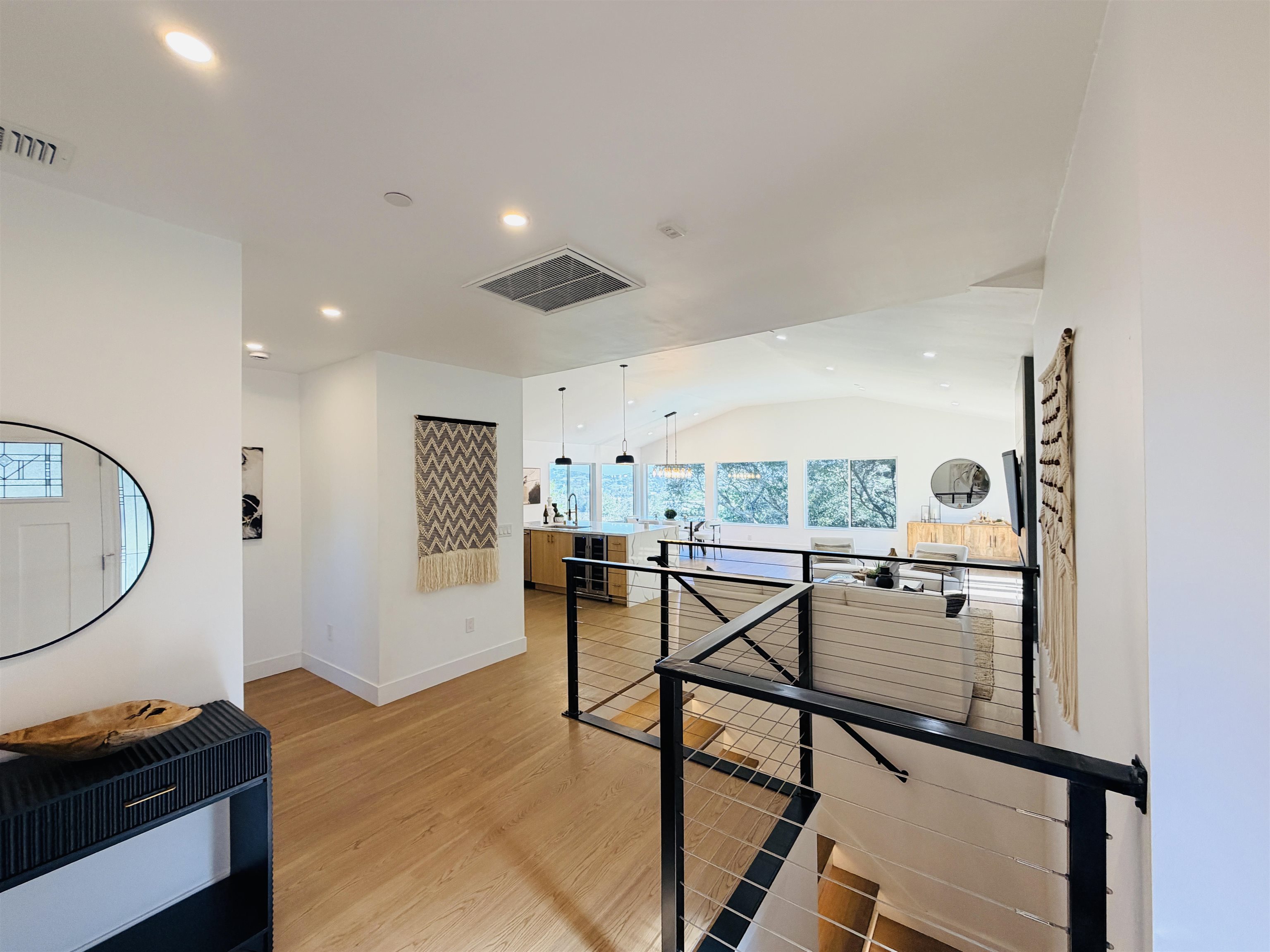 Detail Gallery Image 6 of 60 For 612 Canyon Rd, Novato,  CA 94947 - 4 Beds | 3/1 Baths