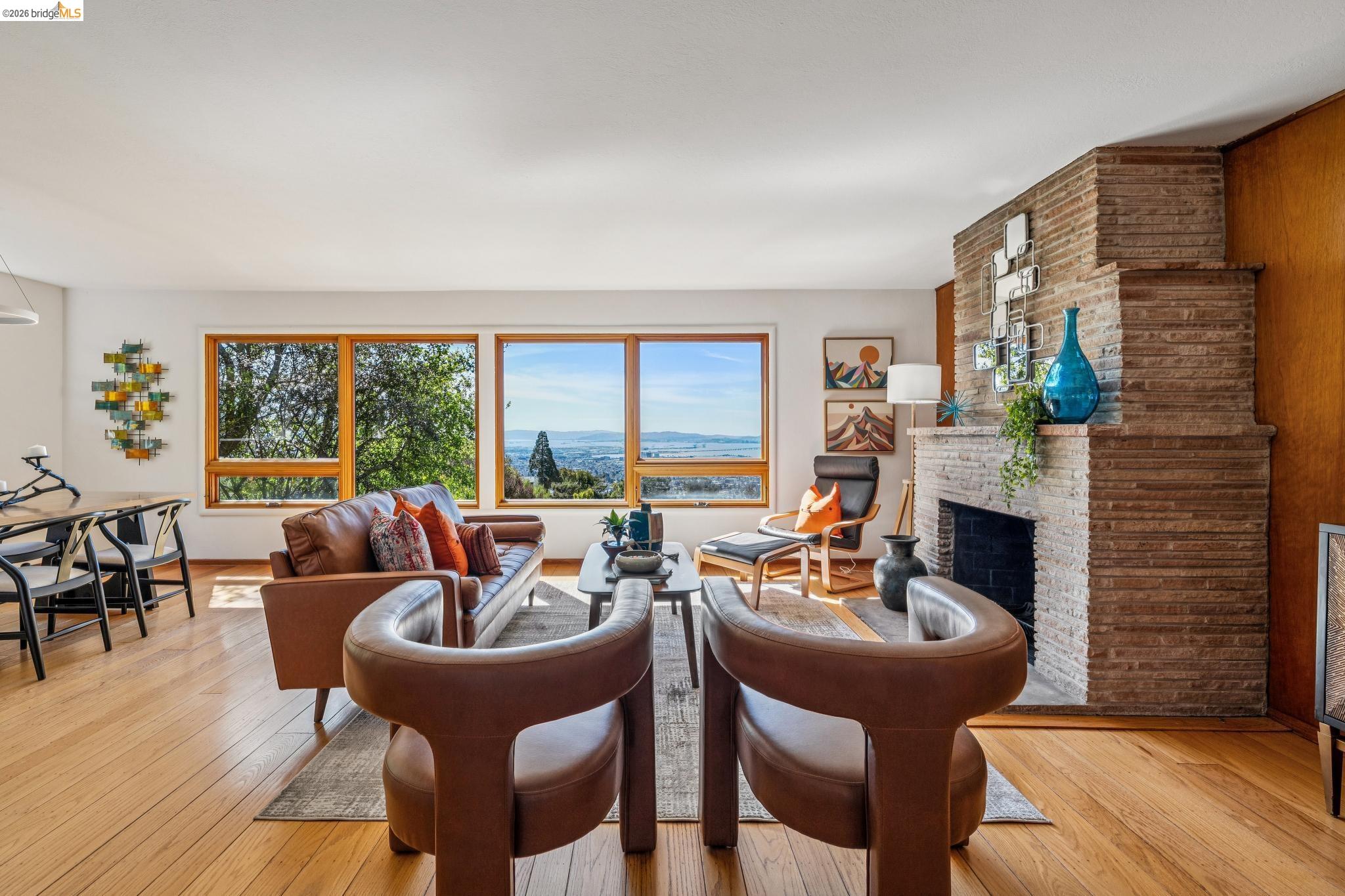 Detail Gallery Image 11 of 58 For 1100 Miller Ave, Berkeley,  CA 94708 - 3 Beds | 2 Baths