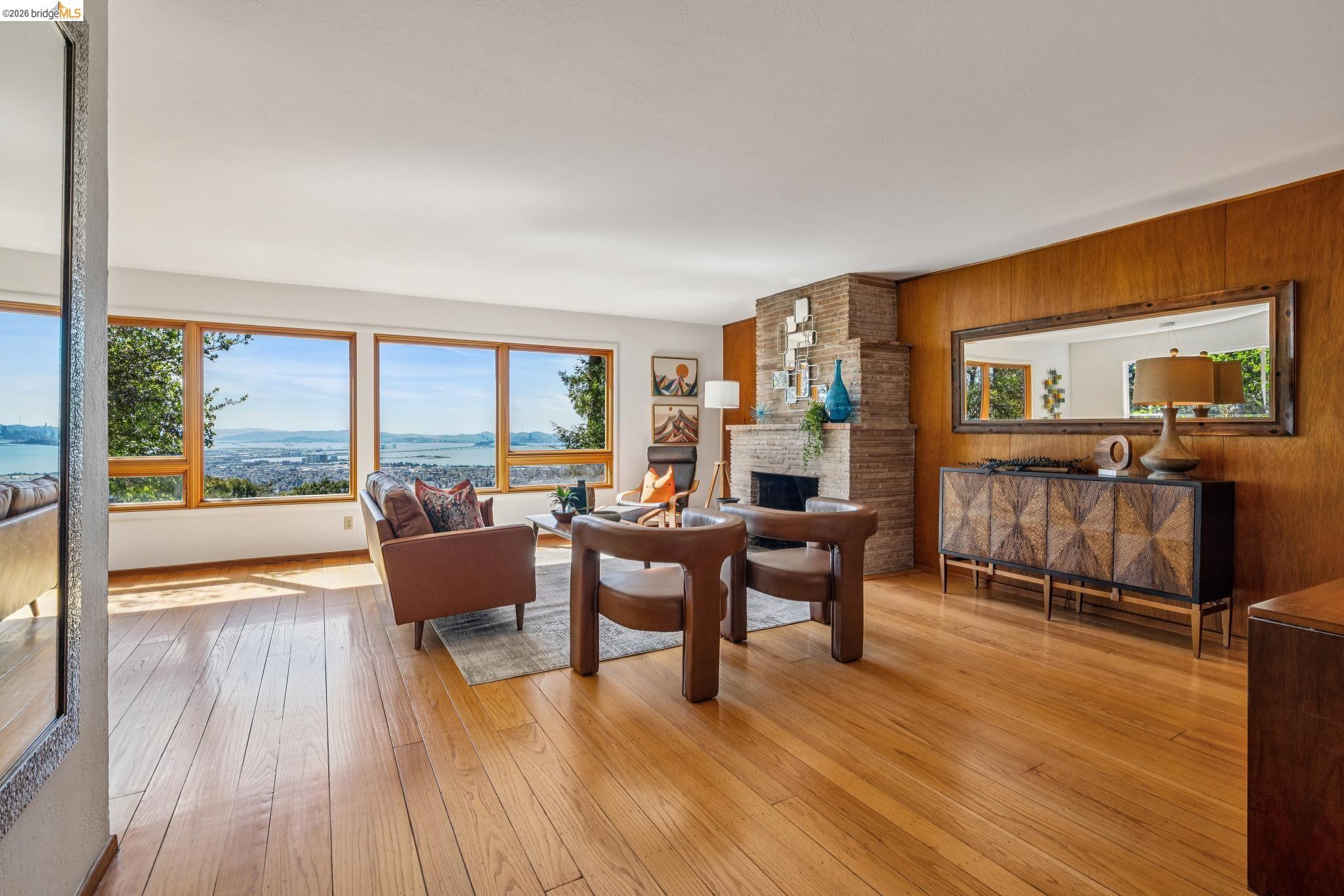 Detail Gallery Image 7 of 58 For 1100 Miller Ave, Berkeley,  CA 94708 - 3 Beds | 2 Baths