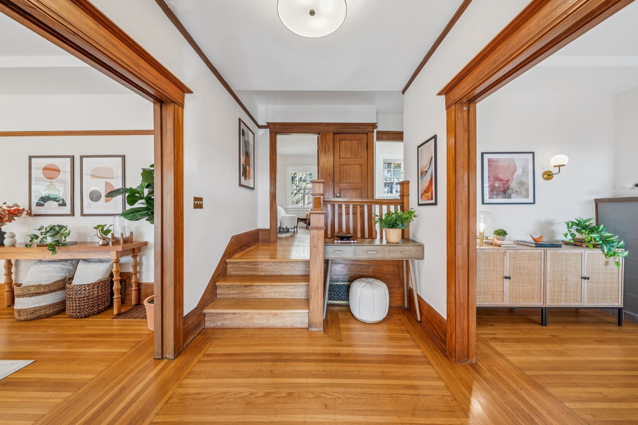 Detail Gallery Image 7 of 59 For 1983 Yosemite Rd, Berkeley,  CA 94707 - 2 Beds | 1/1 Baths