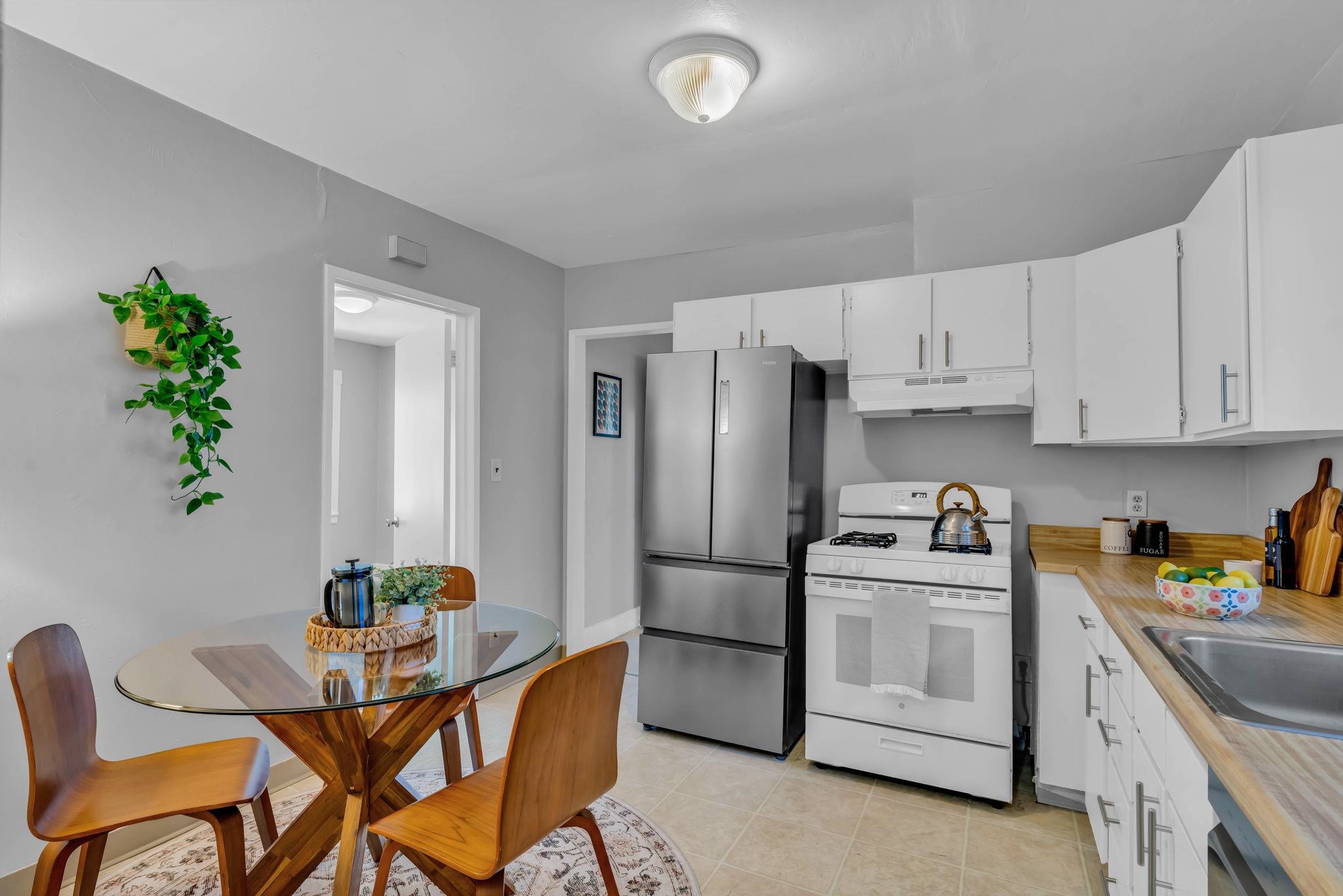 Detail Gallery Image 17 of 35 For 4409 Brookdale Avenue, Oakland,  CA 94619 - 3 Beds | 2 Baths