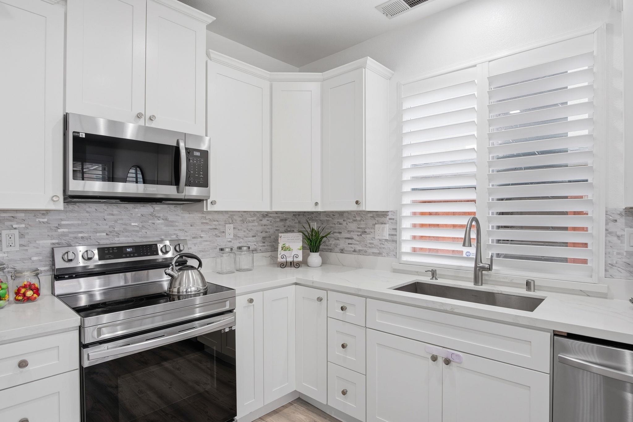 Detail Gallery Image 11 of 25 For 1294 Dover Ln, Tracy,  CA 95377 - 4 Beds | 2/1 Baths