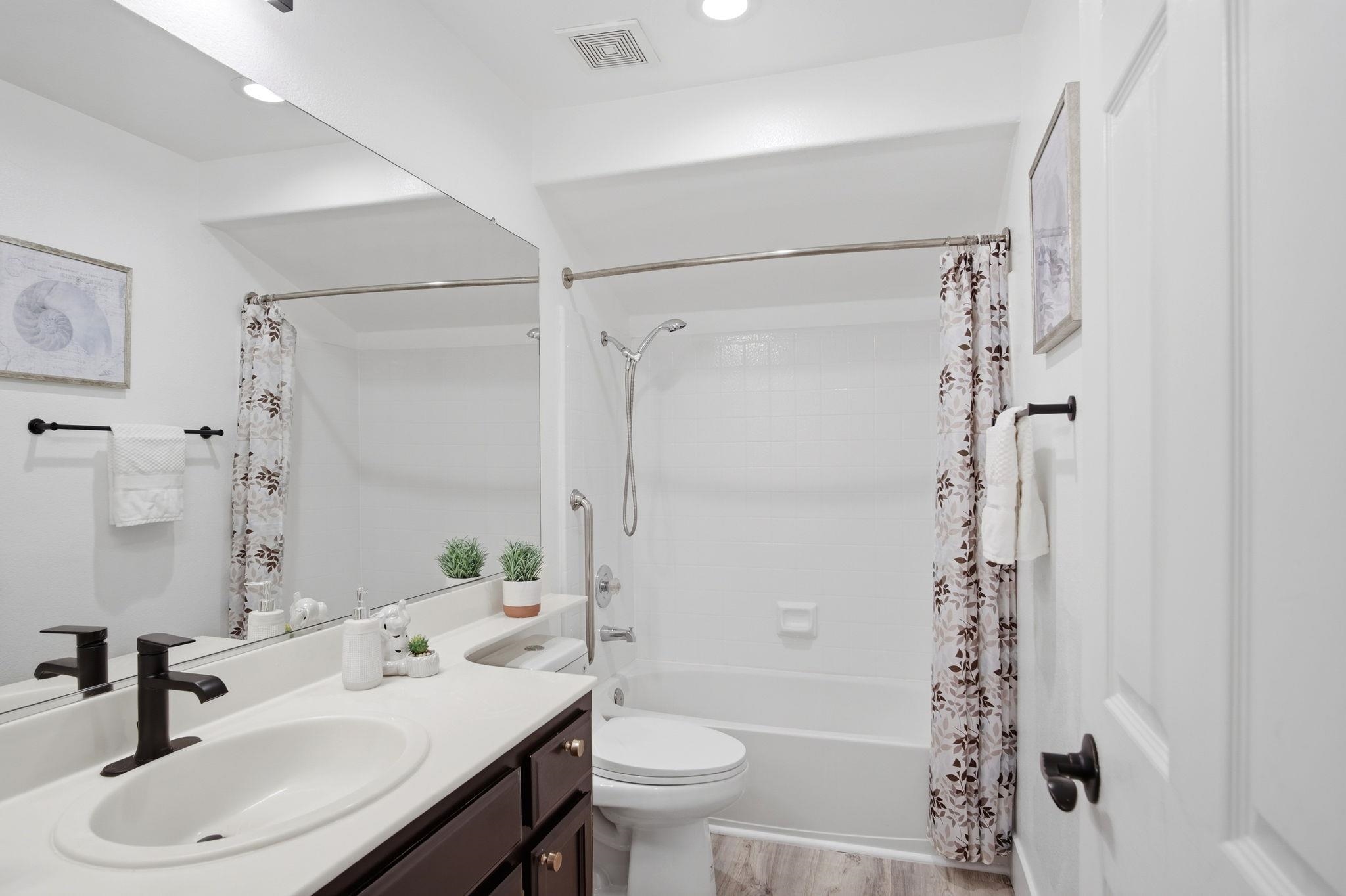 Detail Gallery Image 16 of 25 For 1294 Dover Ln, Tracy,  CA 95377 - 4 Beds | 2/1 Baths