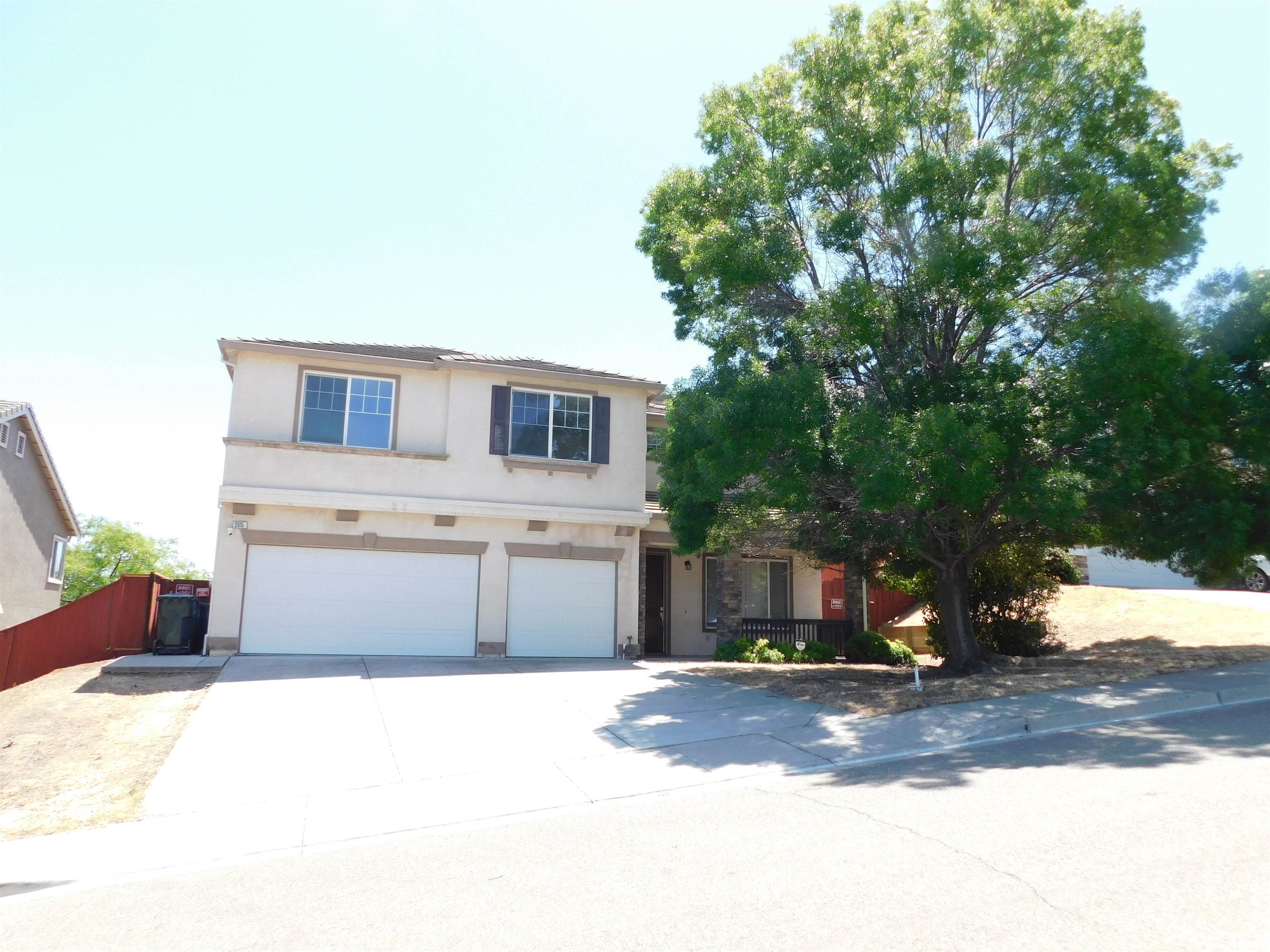 Stunning Contemporary Single-Family Home in Desirable Antioch Neighborhood Located on a quiet street in a safe and welcoming community, this beautifully updated home offers exceptional convenience—just minutes from restaurants, shopping centers, and a premier golf course. Flooded with natural light, the home features an open-concept layout with spacious living and family rooms, a cozy gas-starter fireplace, and a gourmet kitchen complete with upgraded granite tile countertops and rich wood cabinetry. The expansive master suite includes a large walk-in closet and boasts breathtaking scenic views. Additional highlights include dual-pane windows, central heating and air conditioning, an in-home laundry area, and a private backyard—perfect for relaxing or entertaining. With easy access to major freeways, this home combines comfort, style, and practicality. A must-see!