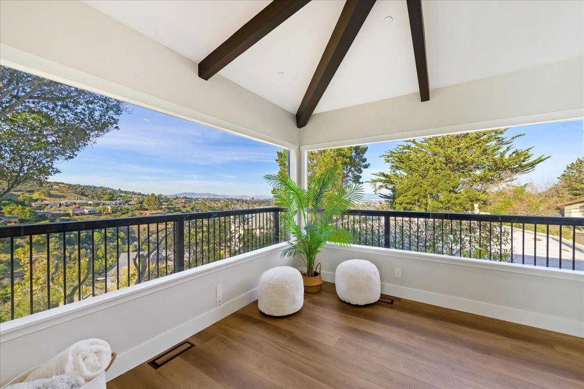 Detail Gallery Image 7 of 60 For 3403 Haskins Drive, Belmont,  CA 94002 - 6 Beds | 3/1 Baths