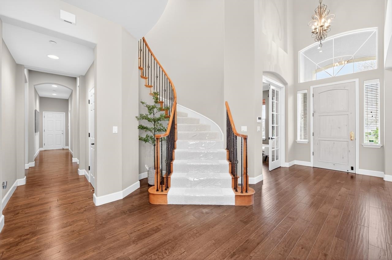 Detail Gallery Image 13 of 60 For 101 Acorn Way, Livermore,  CA 94550 - 6 Beds | 4 Baths