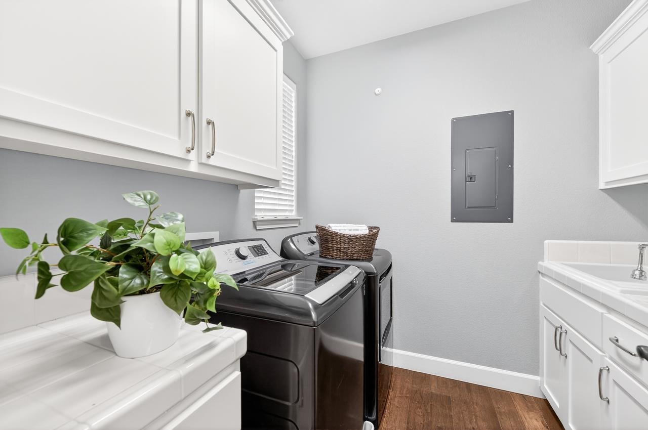 Detail Gallery Image 32 of 60 For 101 Acorn Way, Livermore,  CA 94550 - 6 Beds | 4 Baths