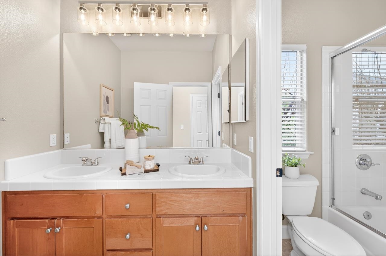 Detail Gallery Image 47 of 60 For 101 Acorn Way, Livermore,  CA 94550 - 6 Beds | 4 Baths