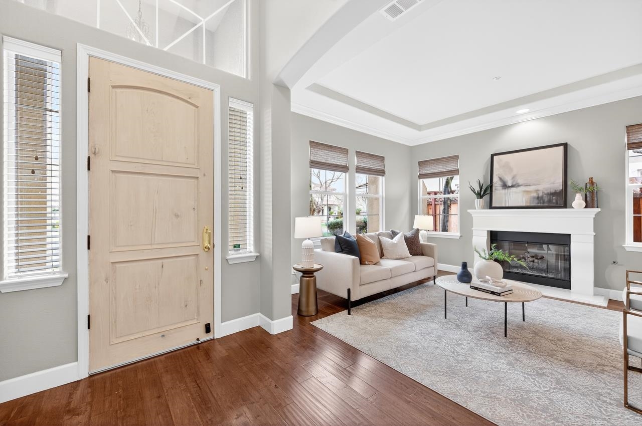 Detail Gallery Image 6 of 60 For 101 Acorn Way, Livermore,  CA 94550 - 6 Beds | 4 Baths