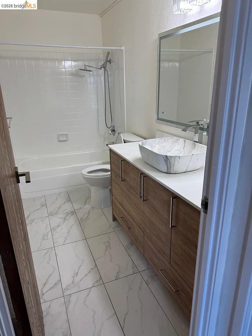 Photo #6: 41122084 Listing: Photo #6