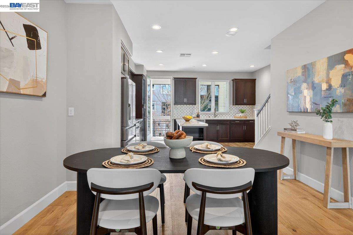 Detail Gallery Image 13 of 51 For 5626 El Dorado Ln, Dublin,  CA 94568 - 3 Beds | 3/1 Baths