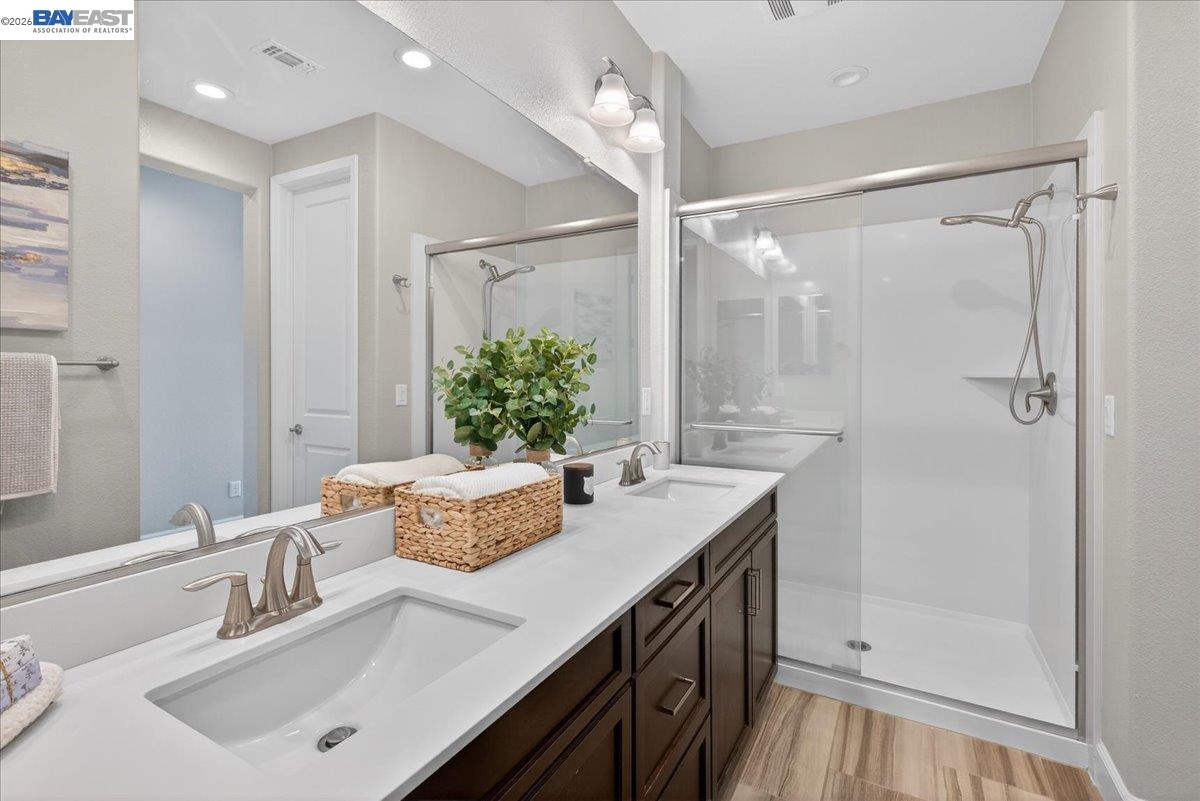 Detail Gallery Image 26 of 51 For 5626 El Dorado Ln, Dublin,  CA 94568 - 3 Beds | 3/1 Baths