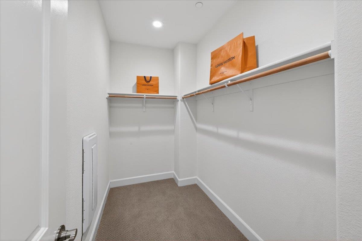 Detail Gallery Image 27 of 51 For 5626 El Dorado Ln, Dublin,  CA 94568 - 3 Beds | 3/1 Baths