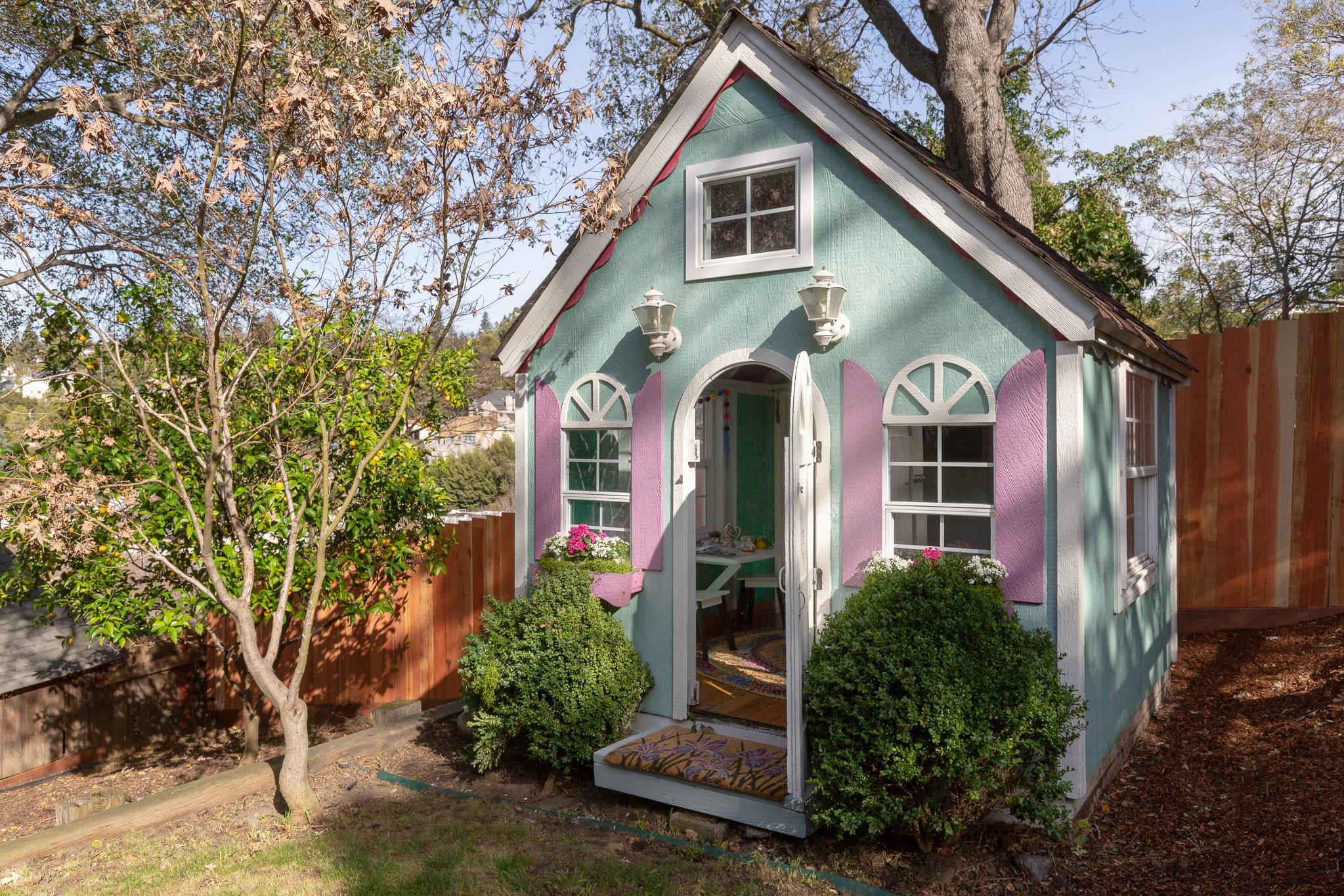 Detail Gallery Image 48 of 53 For 4101 Greenwood Ave, Oakland,  CA 94602 - 3 Beds | 2 Baths