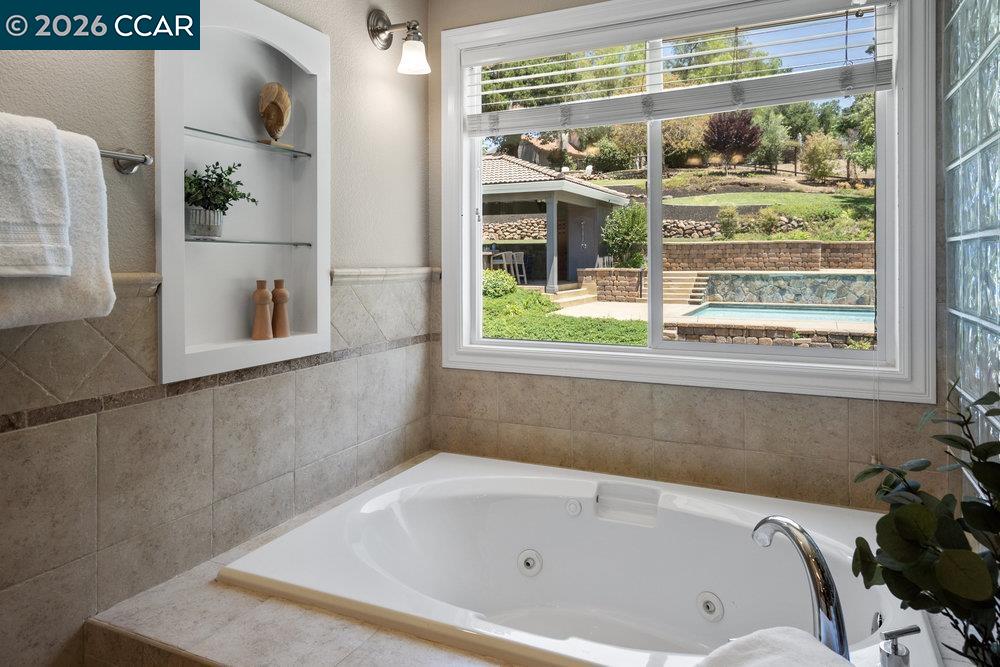 Detail Gallery Image 31 of 60 For 825 Bertram St, Walnut Creek,  CA 94598 - 5 Beds | 3 Baths