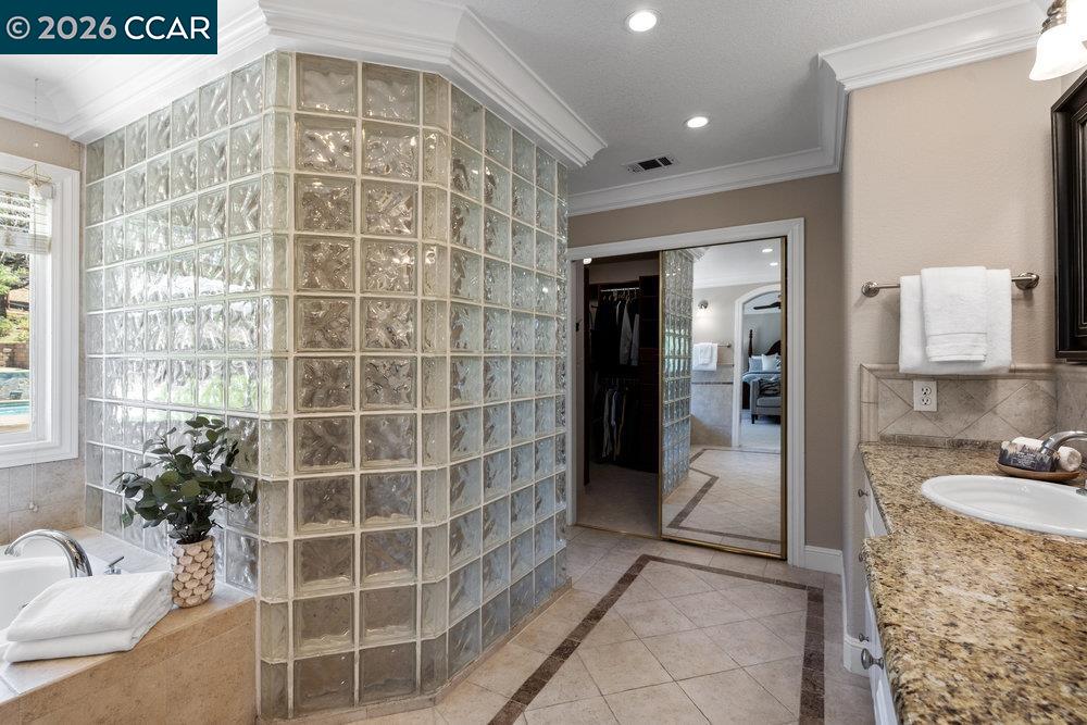 Detail Gallery Image 33 of 60 For 825 Bertram St, Walnut Creek,  CA 94598 - 5 Beds | 3 Baths