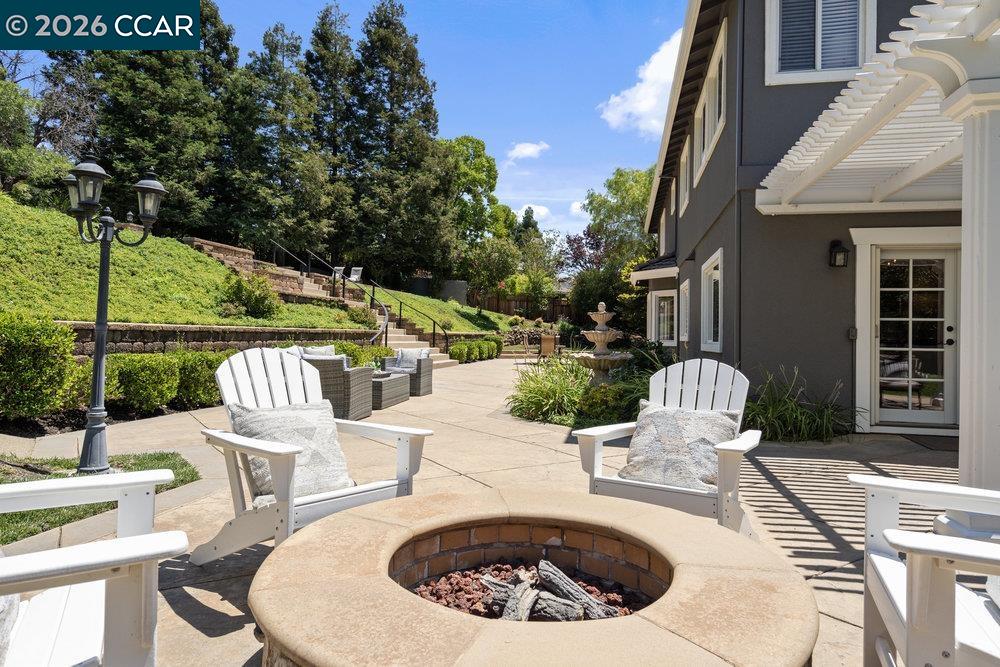 Detail Gallery Image 49 of 60 For 825 Bertram St, Walnut Creek,  CA 94598 - 5 Beds | 3 Baths