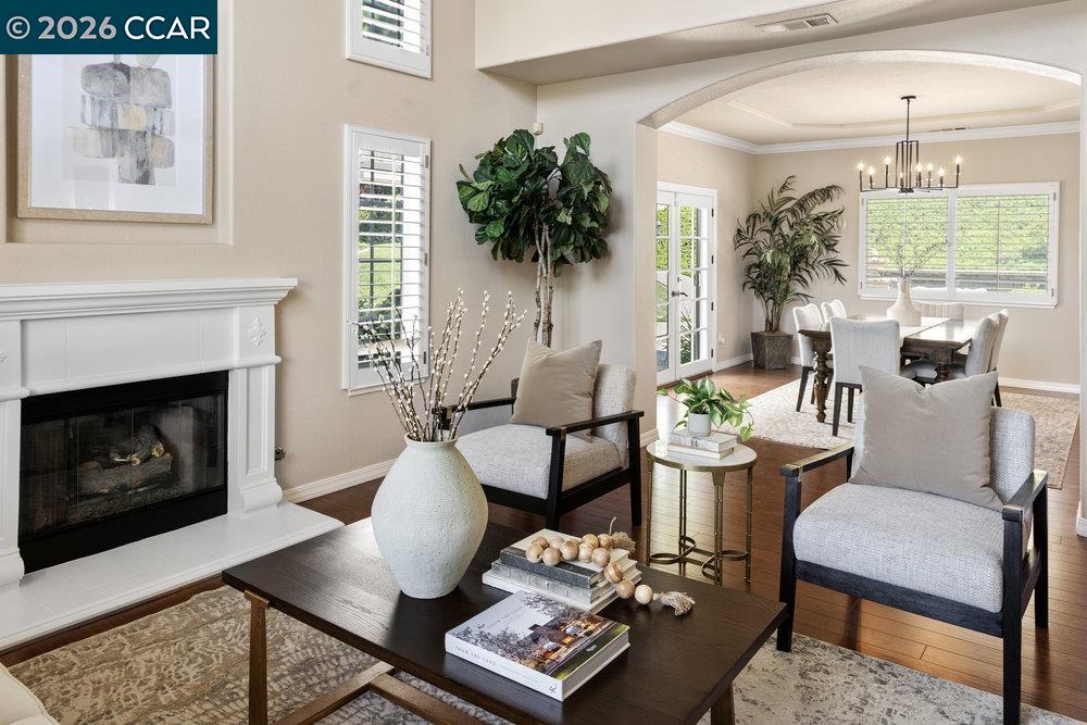 Detail Gallery Image 10 of 60 For 825 Bertram St, Walnut Creek,  CA 94598 - 5 Beds | 3 Baths