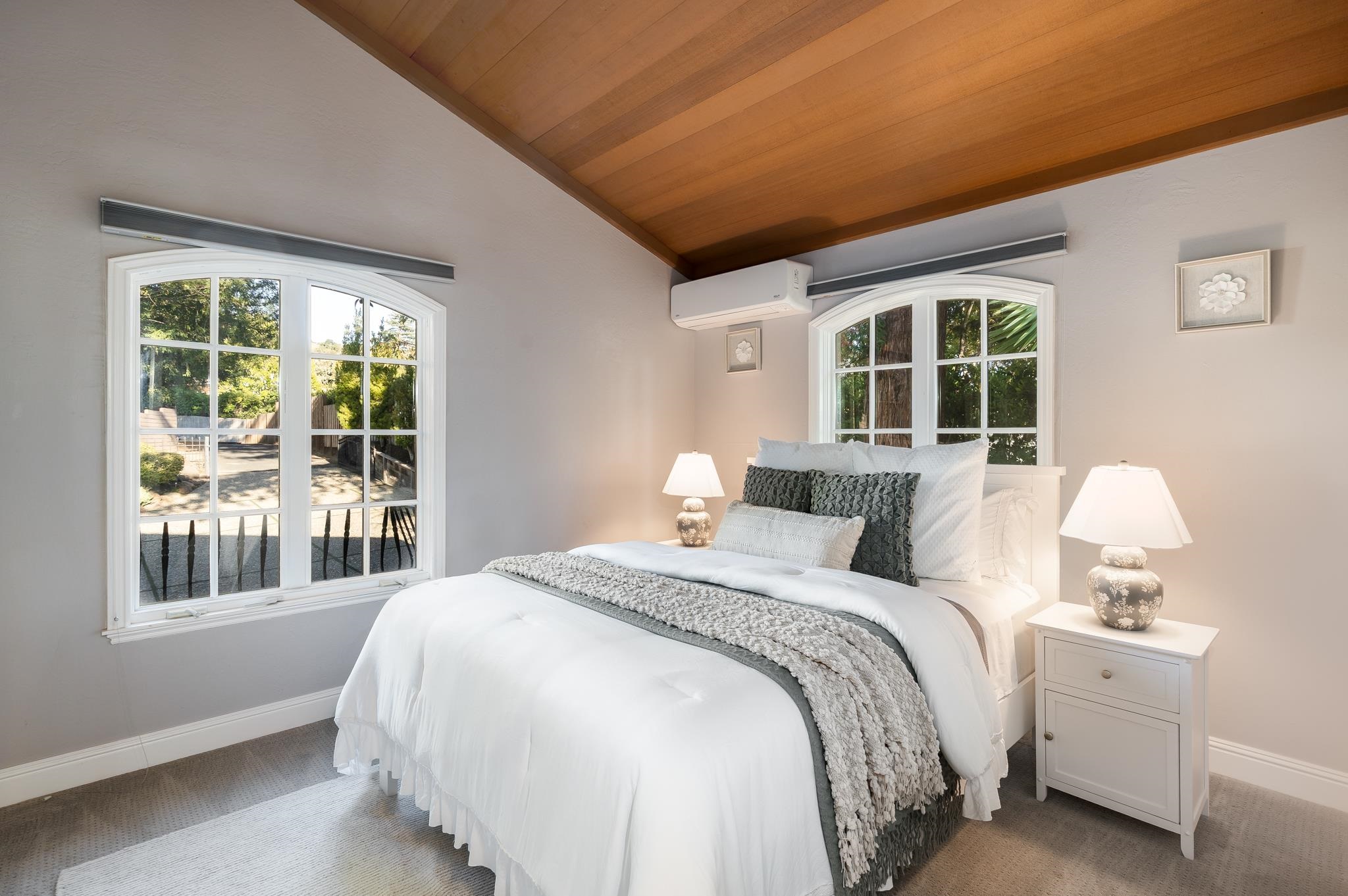 Detail Gallery Image 17 of 48 For 13 Kemp Ct, Alamo,  CA 94507 - 5 Beds | 3/1 Baths