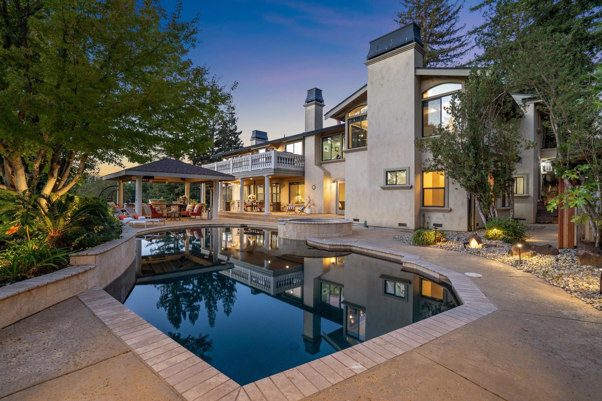 Detail Gallery Image 28 of 48 For 13 Kemp Ct, Alamo,  CA 94507 - 5 Beds | 3/1 Baths