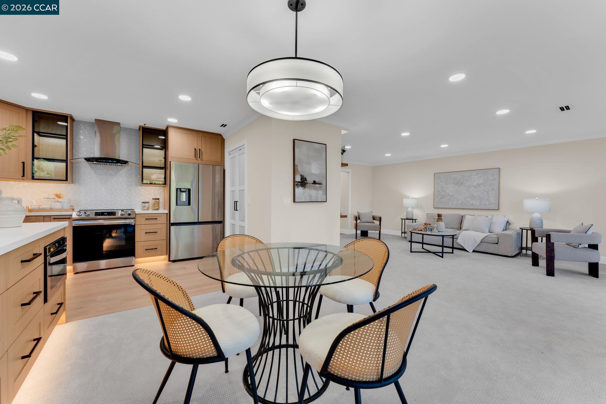 Detail Gallery Image 14 of 54 For 2825 Ptarmigan Drive #3,  Walnut Creek,  CA 94595 - 2 Beds | 2 Baths