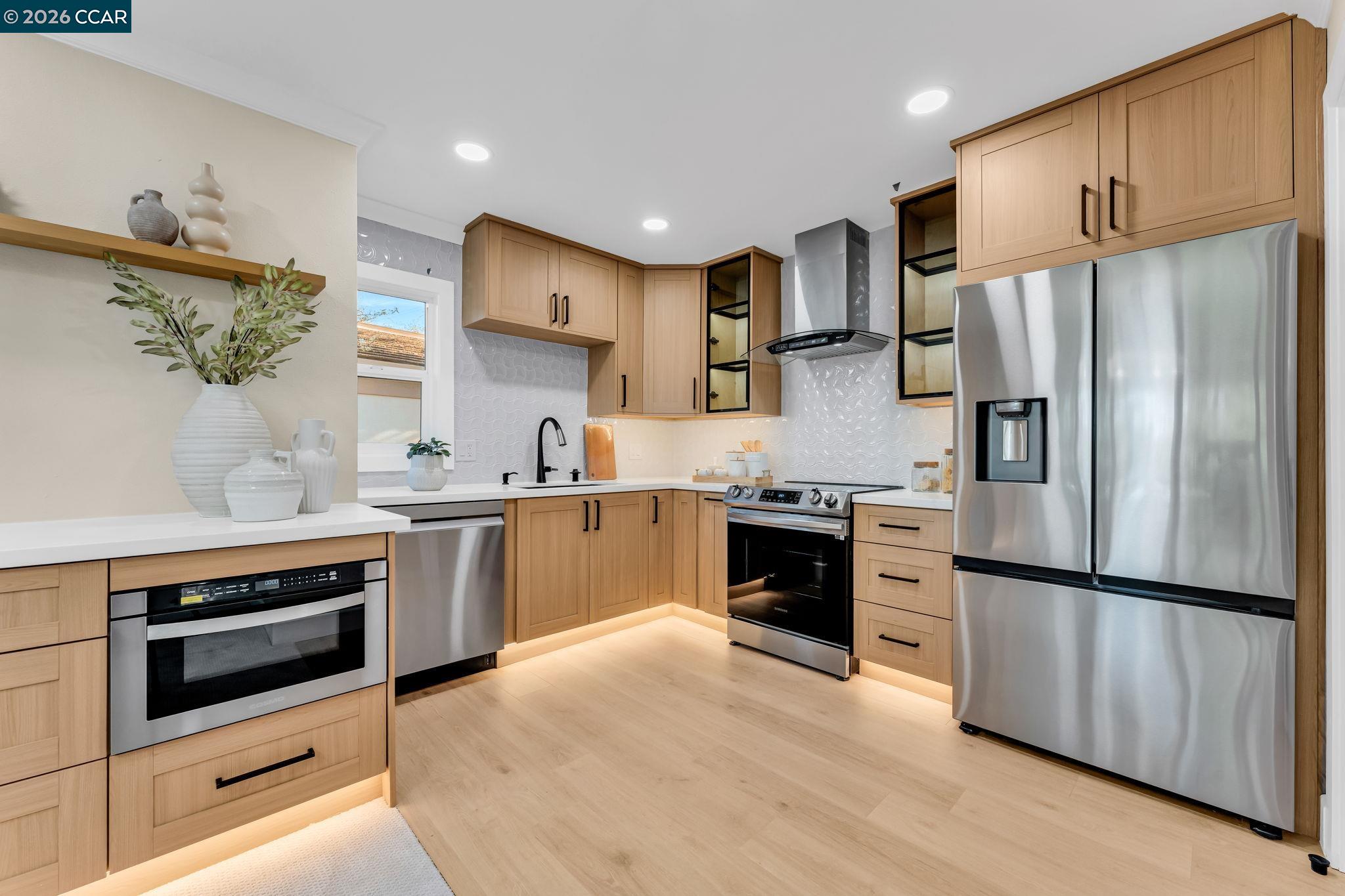 Detail Gallery Image 15 of 54 For 2825 Ptarmigan Drive #3,  Walnut Creek,  CA 94595 - 2 Beds | 2 Baths