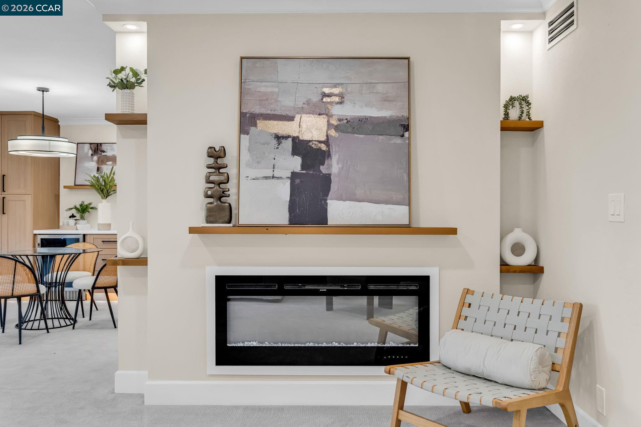 Detail Gallery Image 4 of 54 For 2825 Ptarmigan Drive #3,  Walnut Creek,  CA 94595 - 2 Beds | 2 Baths