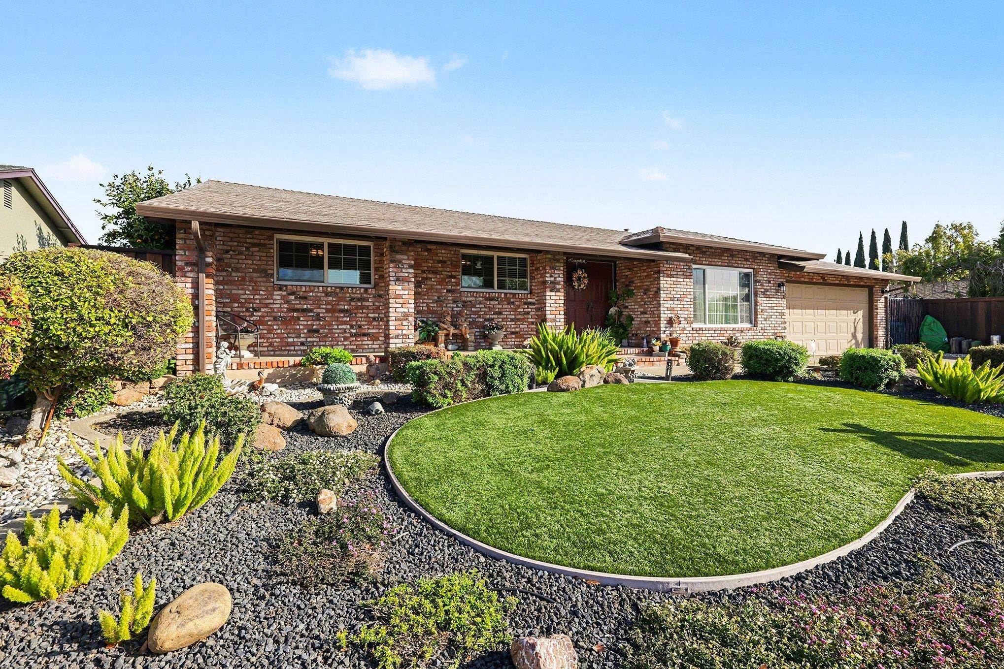 Detail Gallery Image 3 of 29 For 3937 Pebble Dr, Antioch,  CA 94509 - 3 Beds | 2 Baths