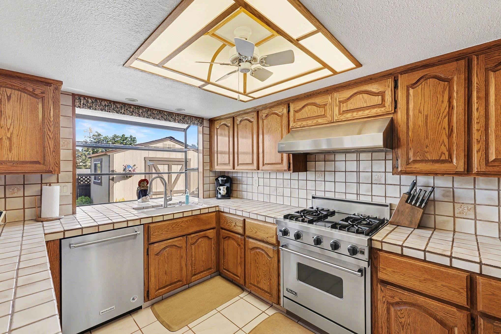 Detail Gallery Image 10 of 29 For 3937 Pebble Dr, Antioch,  CA 94509 - 3 Beds | 2 Baths