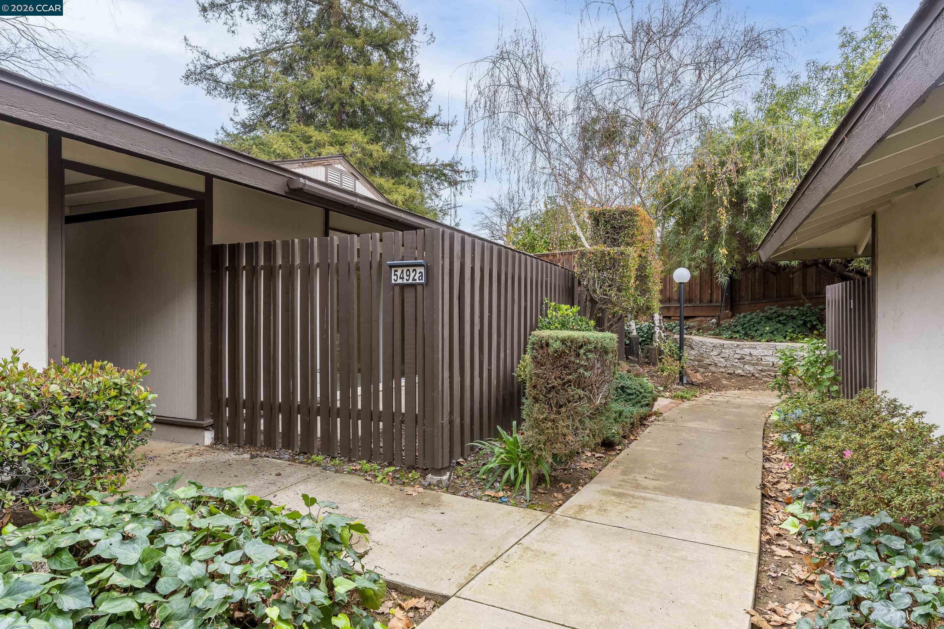 5492 Roundtree Dr UNIT A, Concord, CA, 94521