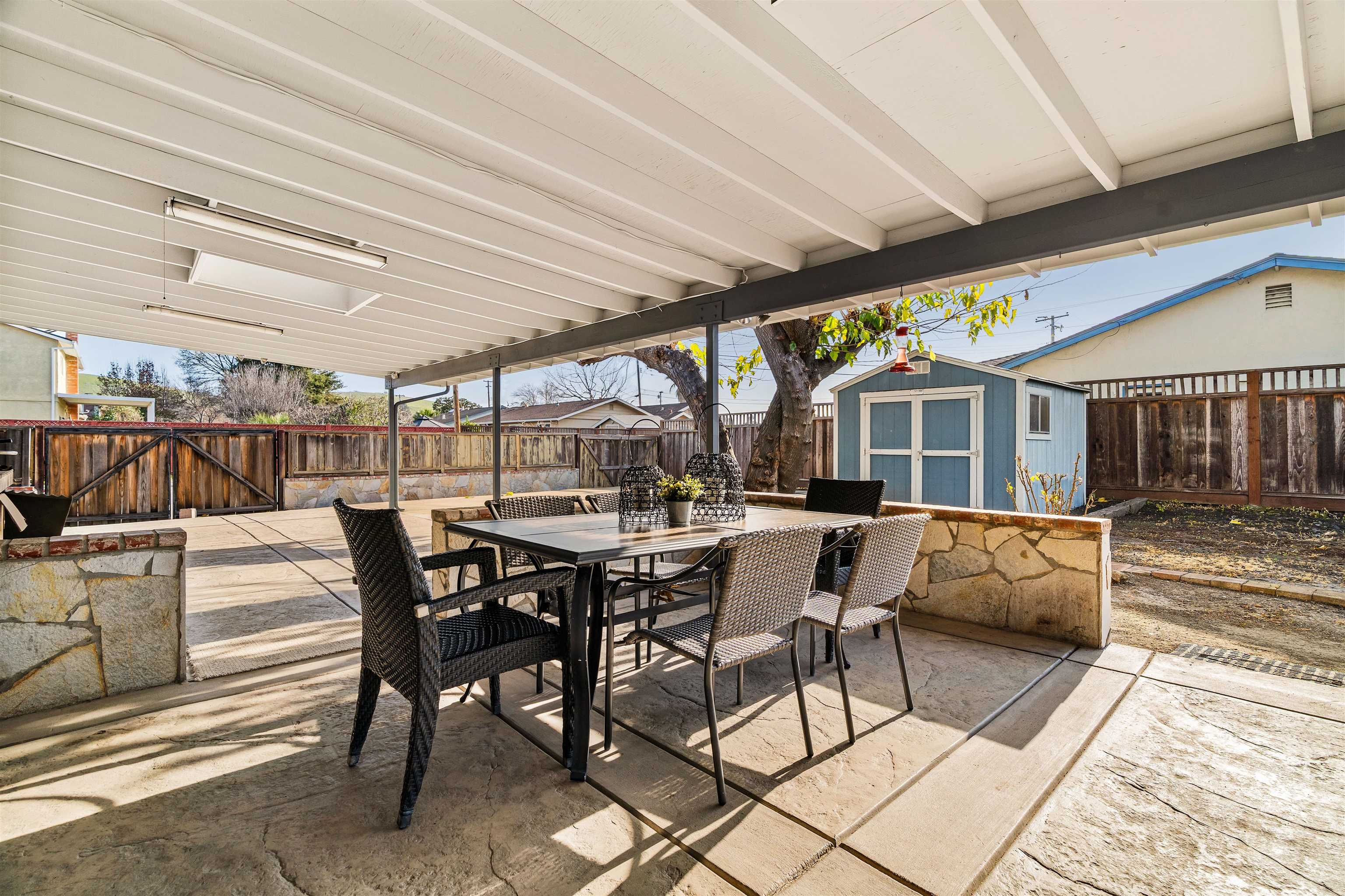 Detail Gallery Image 3 of 41 For 6914 Mansfield Ave, Dublin,  CA 94568 - 3 Beds | 2 Baths