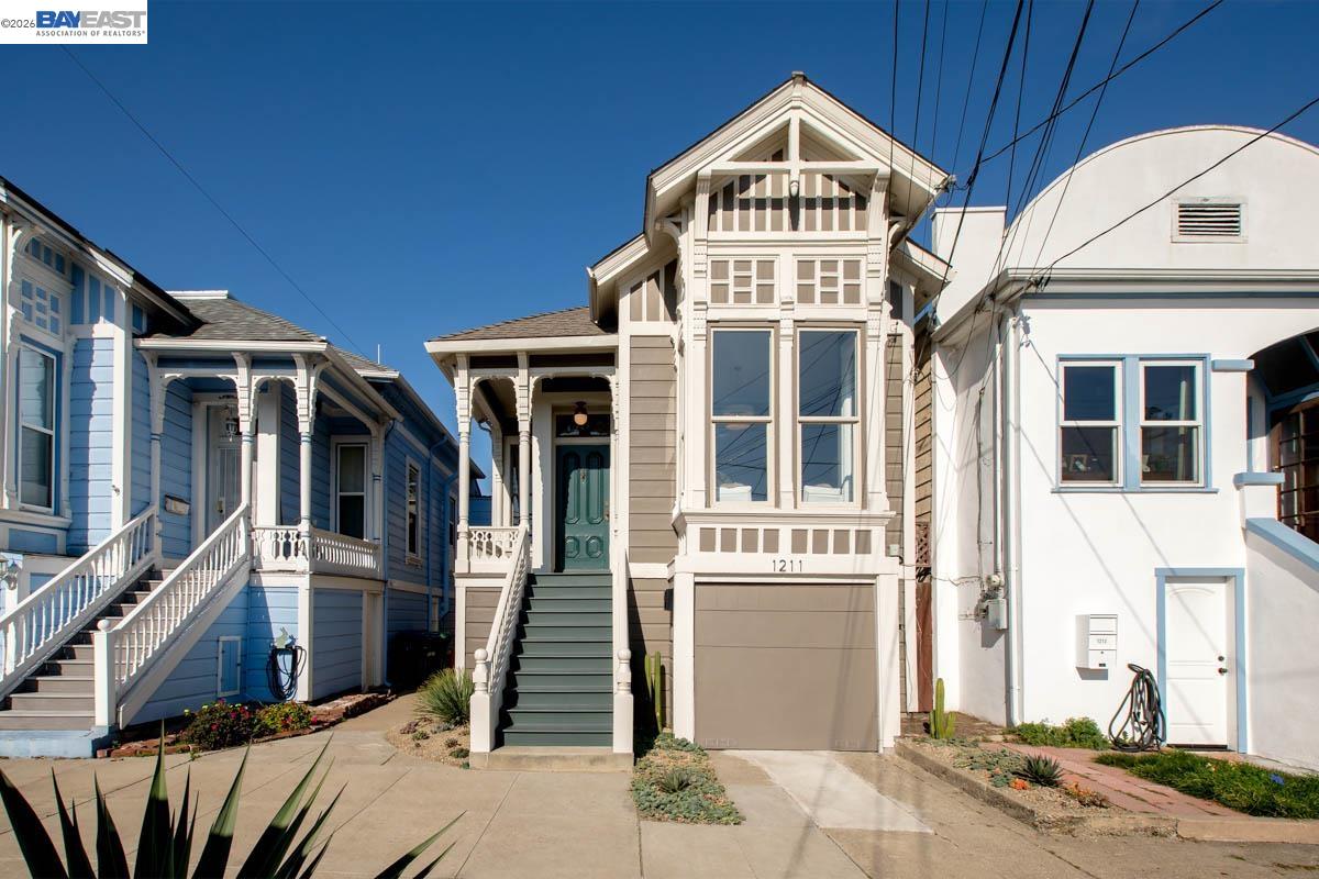 Front Image Thumbnail for BE41122111