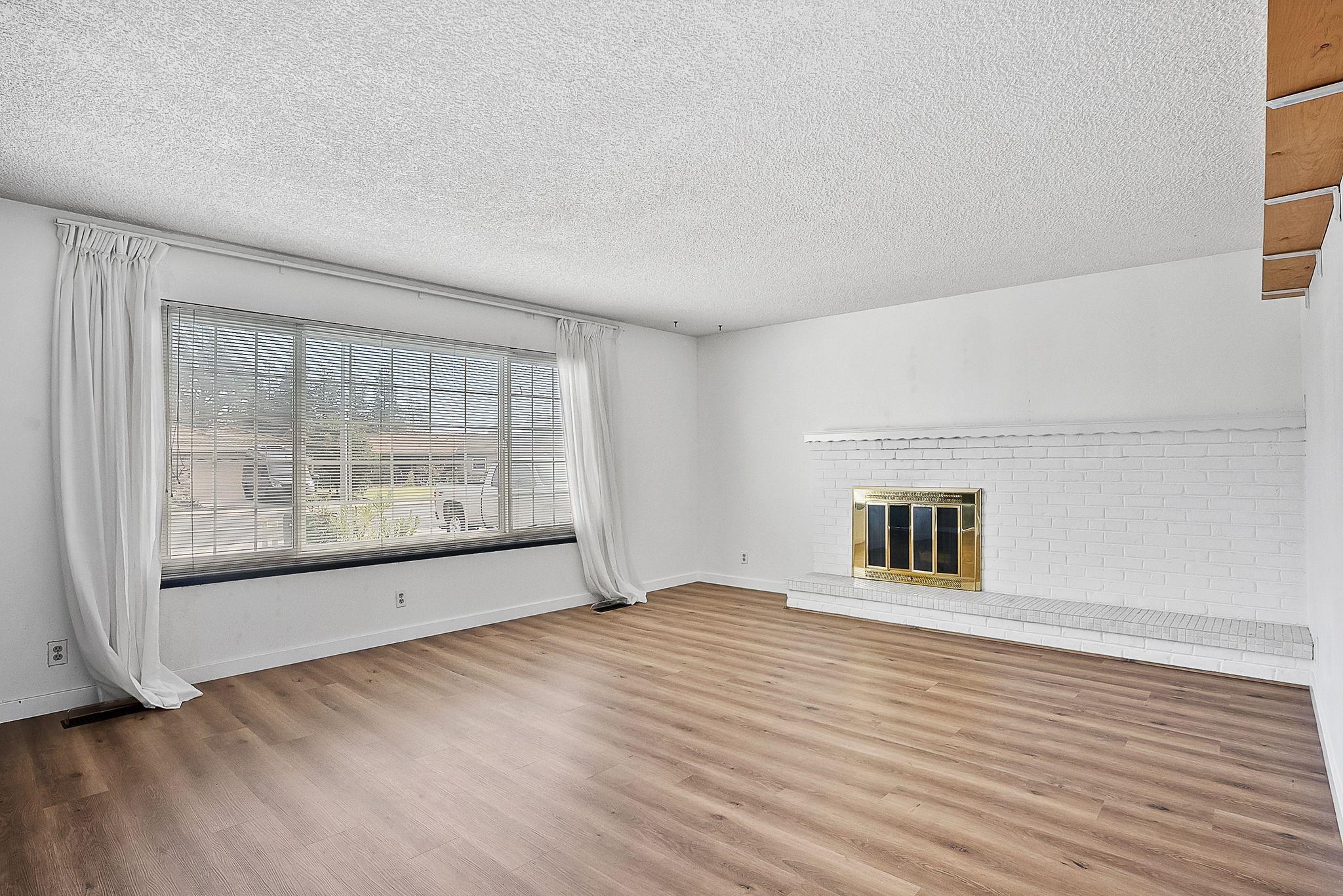 Detail Gallery Image 3 of 28 For 1007 S Mills Ave, Lodi,  CA 95242 - 3 Beds | 1/1 Baths