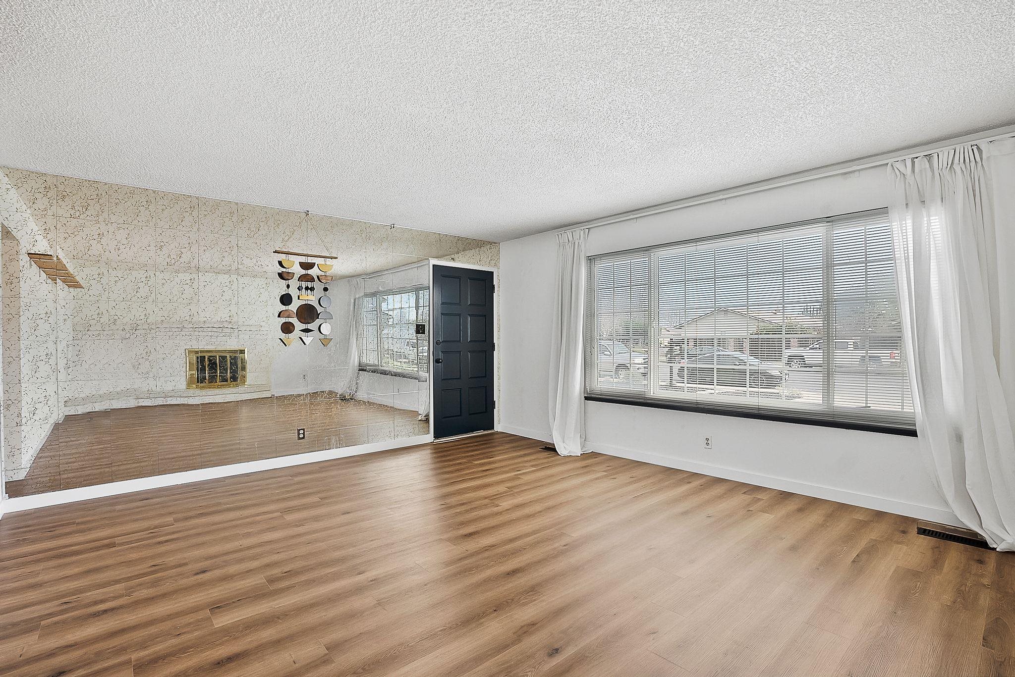 Detail Gallery Image 4 of 28 For 1007 S Mills Ave, Lodi,  CA 95242 - 3 Beds | 1/1 Baths