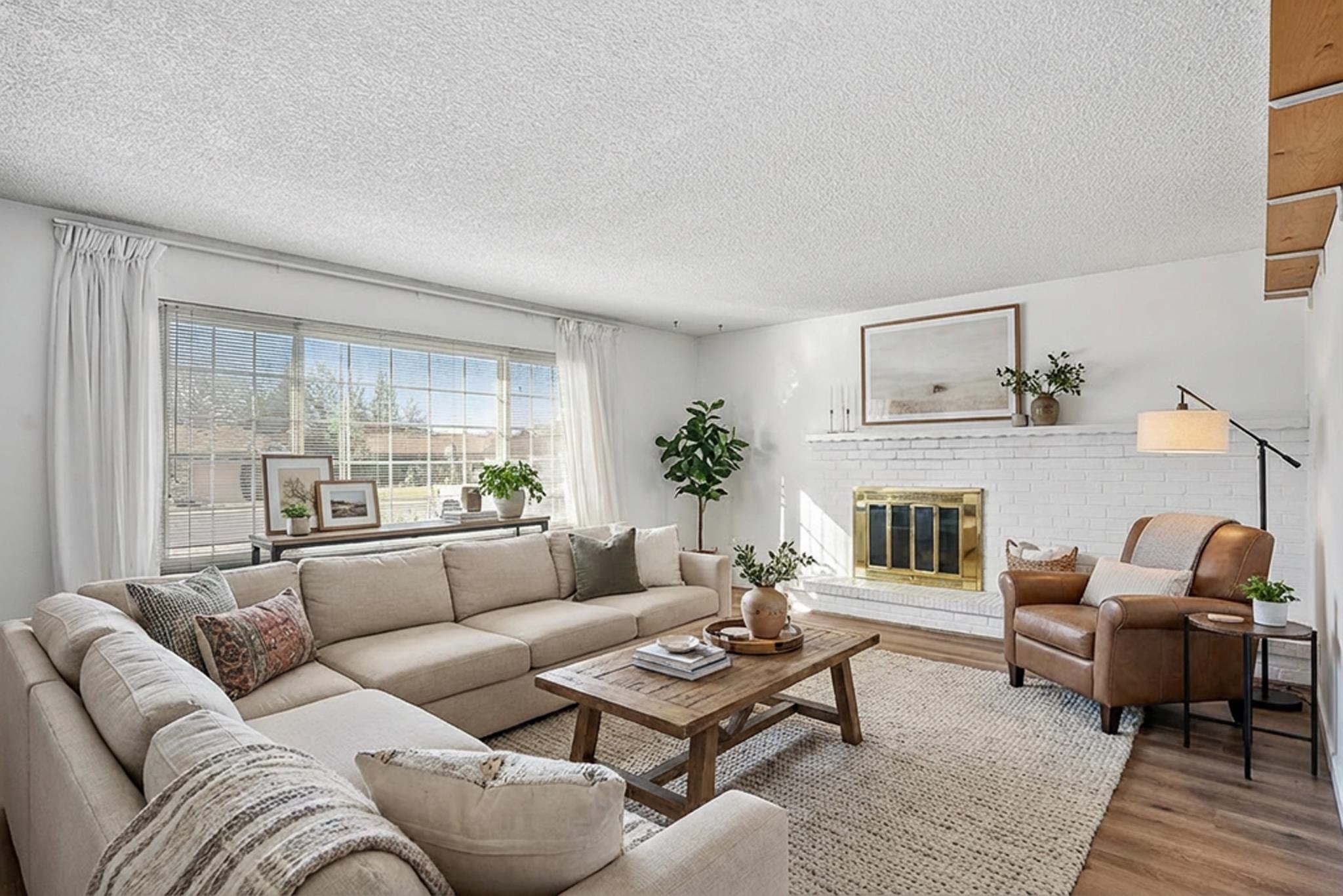 Detail Gallery Image 5 of 28 For 1007 S Mills Ave, Lodi,  CA 95242 - 3 Beds | 1/1 Baths