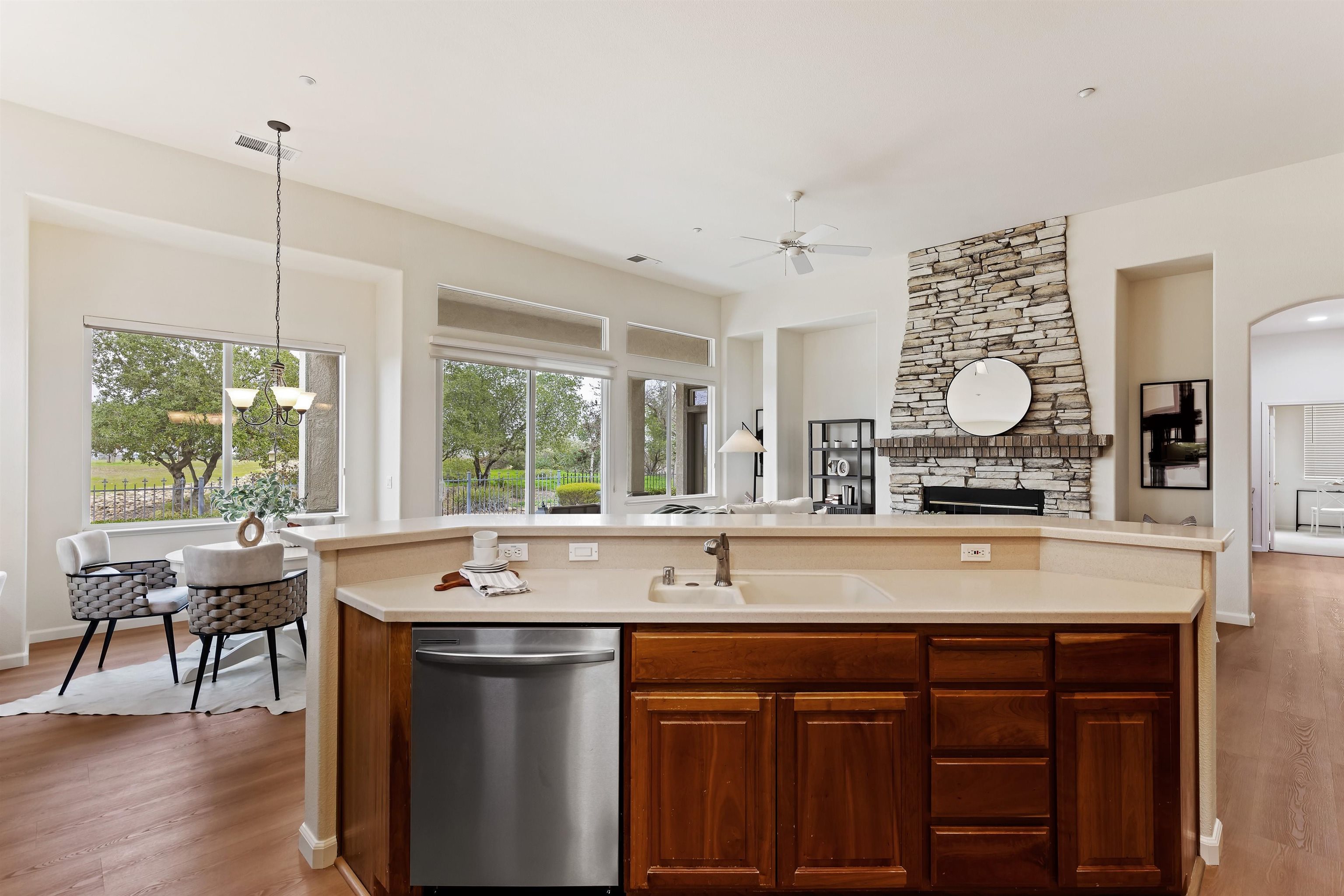 Detail Gallery Image 17 of 48 For 1503 Bismarck Ln, Brentwood,  CA 94513 - 2 Beds | 2/1 Baths