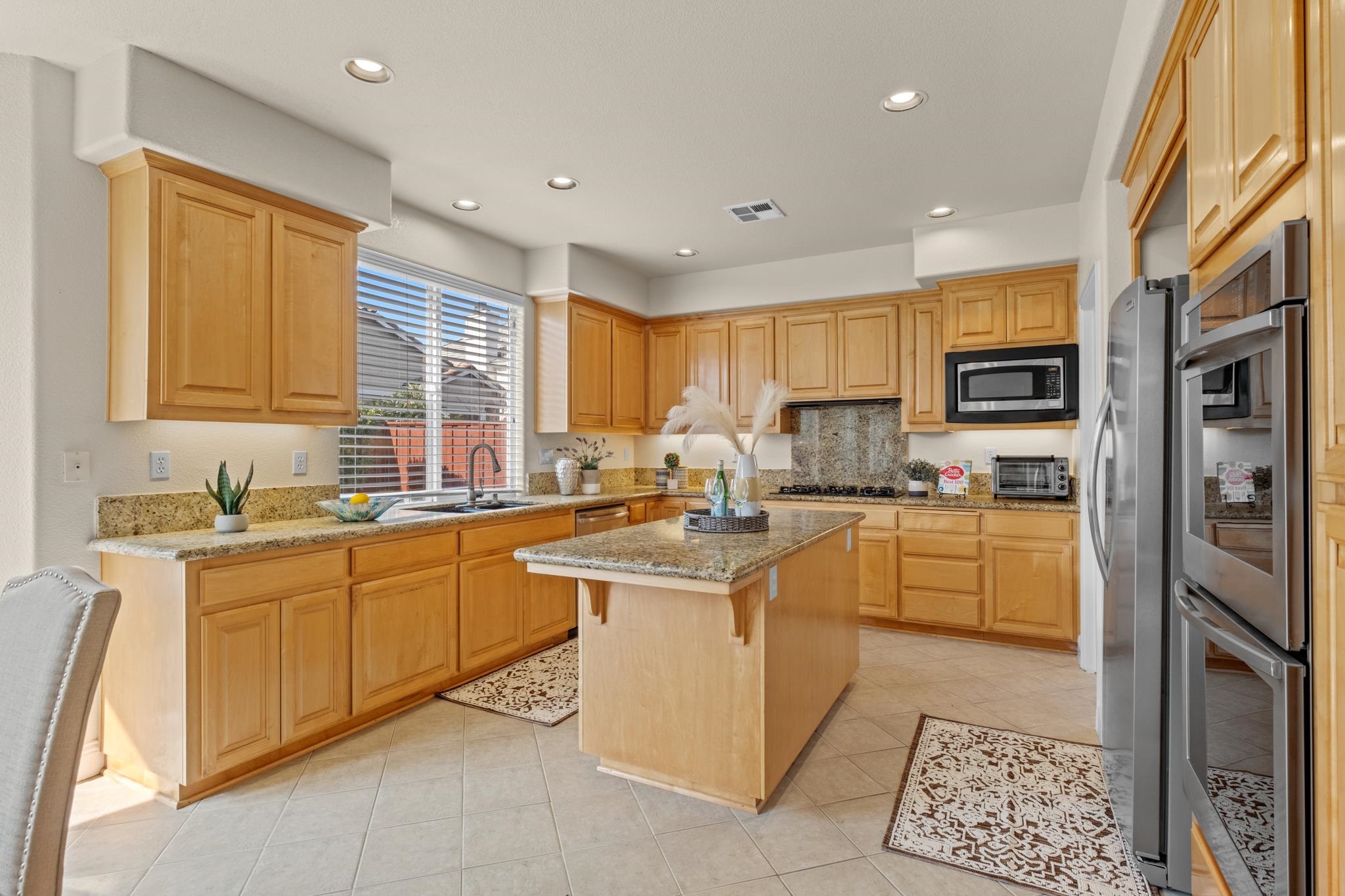 Detail Gallery Image 15 of 60 For 4730 Westwood Ct, Dublin,  CA 94568 - 5 Beds | 4 Baths