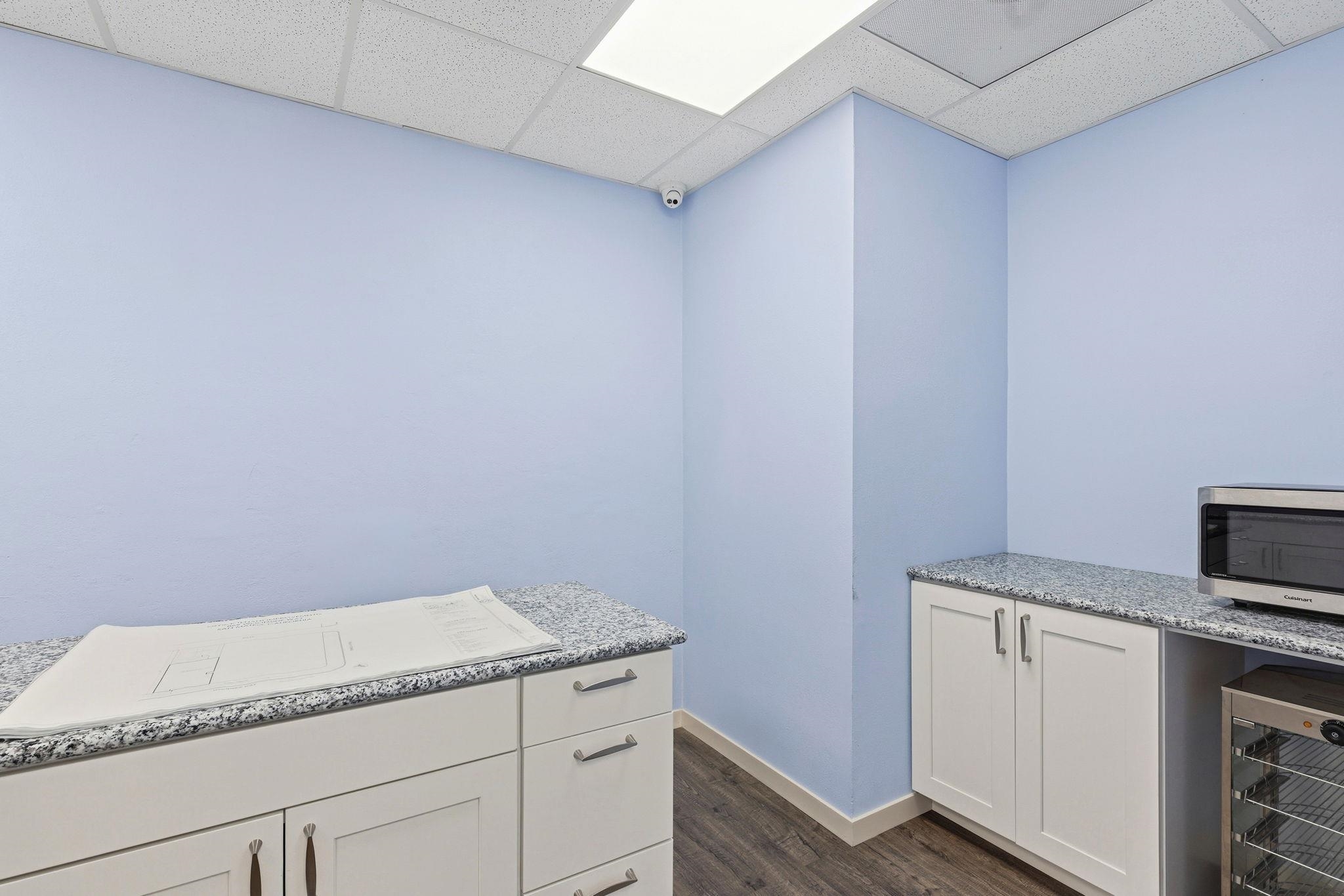 Detail Gallery Image 15 of 58 For 869 Woodside Way, San Mateo,  CA 94401-1611 - – Beds | – Baths