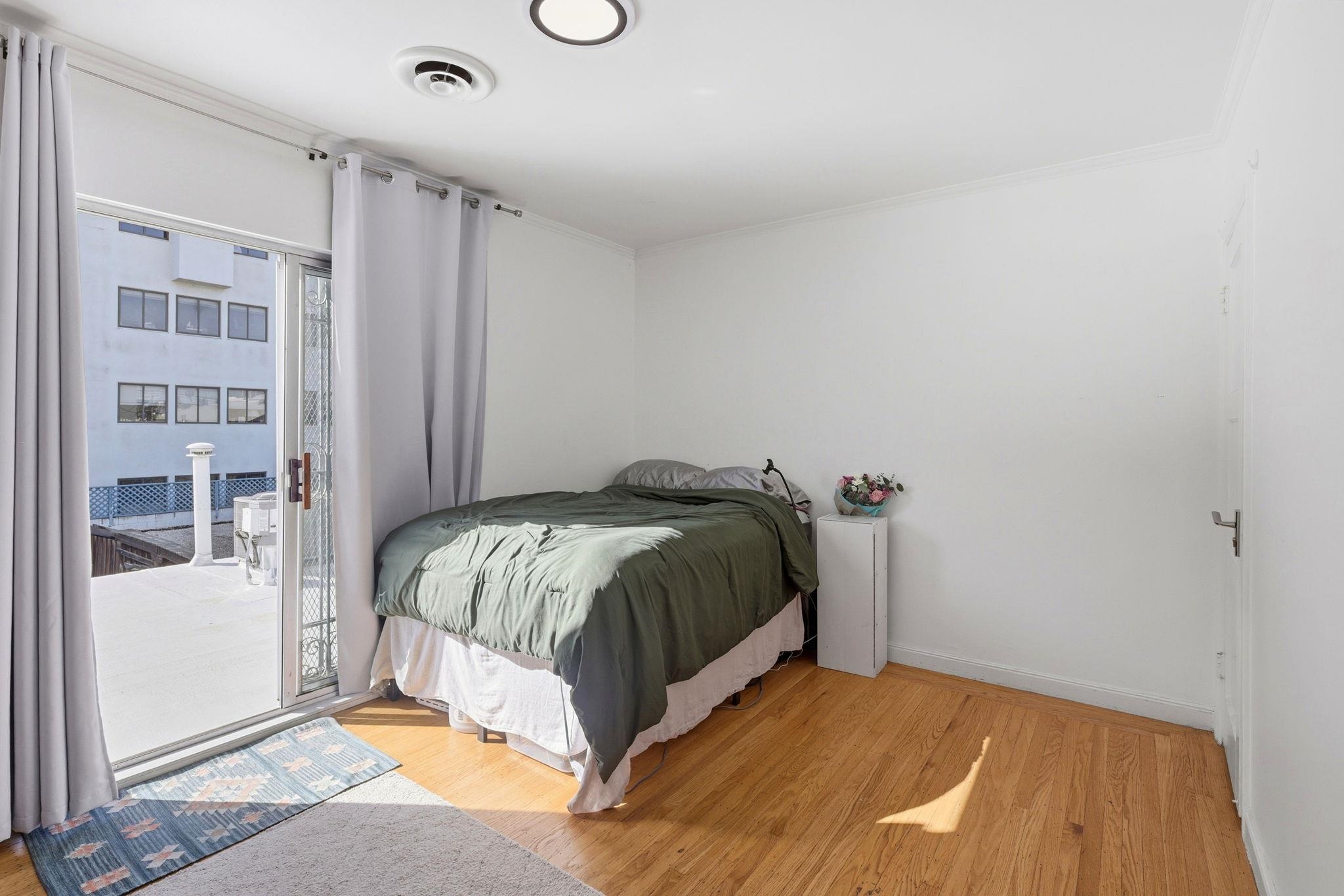 Detail Gallery Image 29 of 58 For 869 Woodside Way, San Mateo,  CA 94401-1611 - – Beds | – Baths