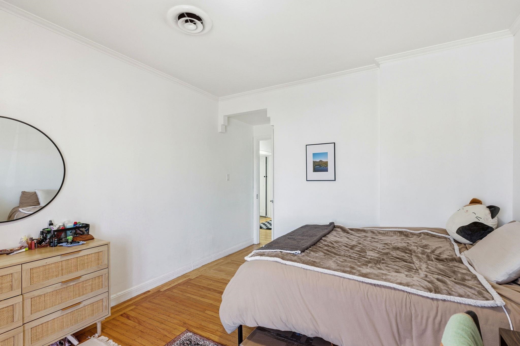 Detail Gallery Image 32 of 58 For 869 Woodside Way, San Mateo,  CA 94401-1611 - – Beds | – Baths