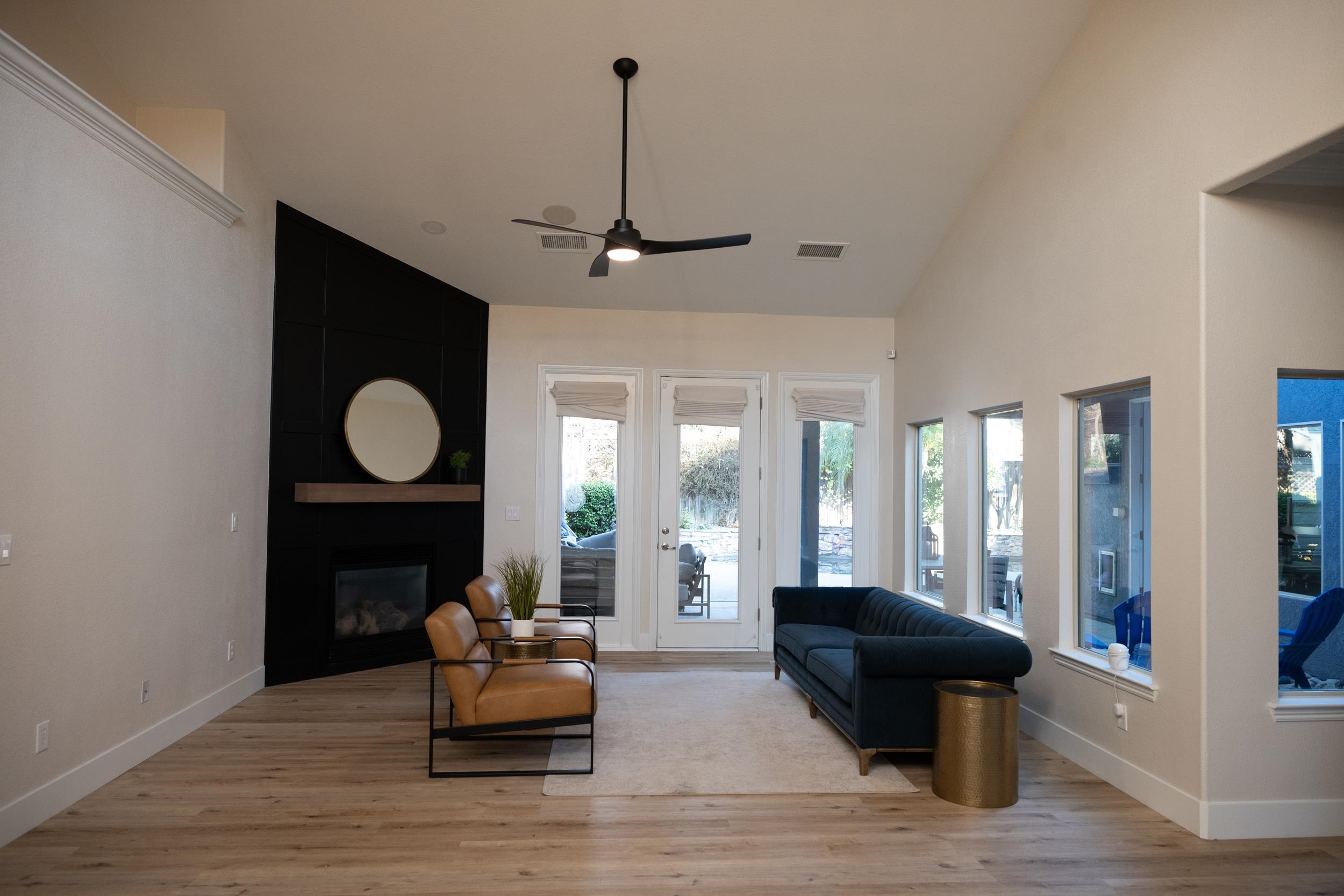 Detail Gallery Image 9 of 31 For 302 N Denton Court, Visalia,  CA 93291 - 4 Beds | 3 Baths