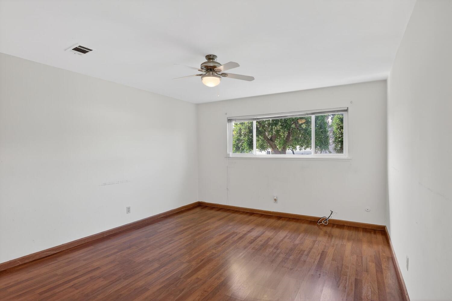 Detail Gallery Image 10 of 33 For 13912 Aurora Dr, San Leandro,  CA 94577 - 3 Beds | 2 Baths