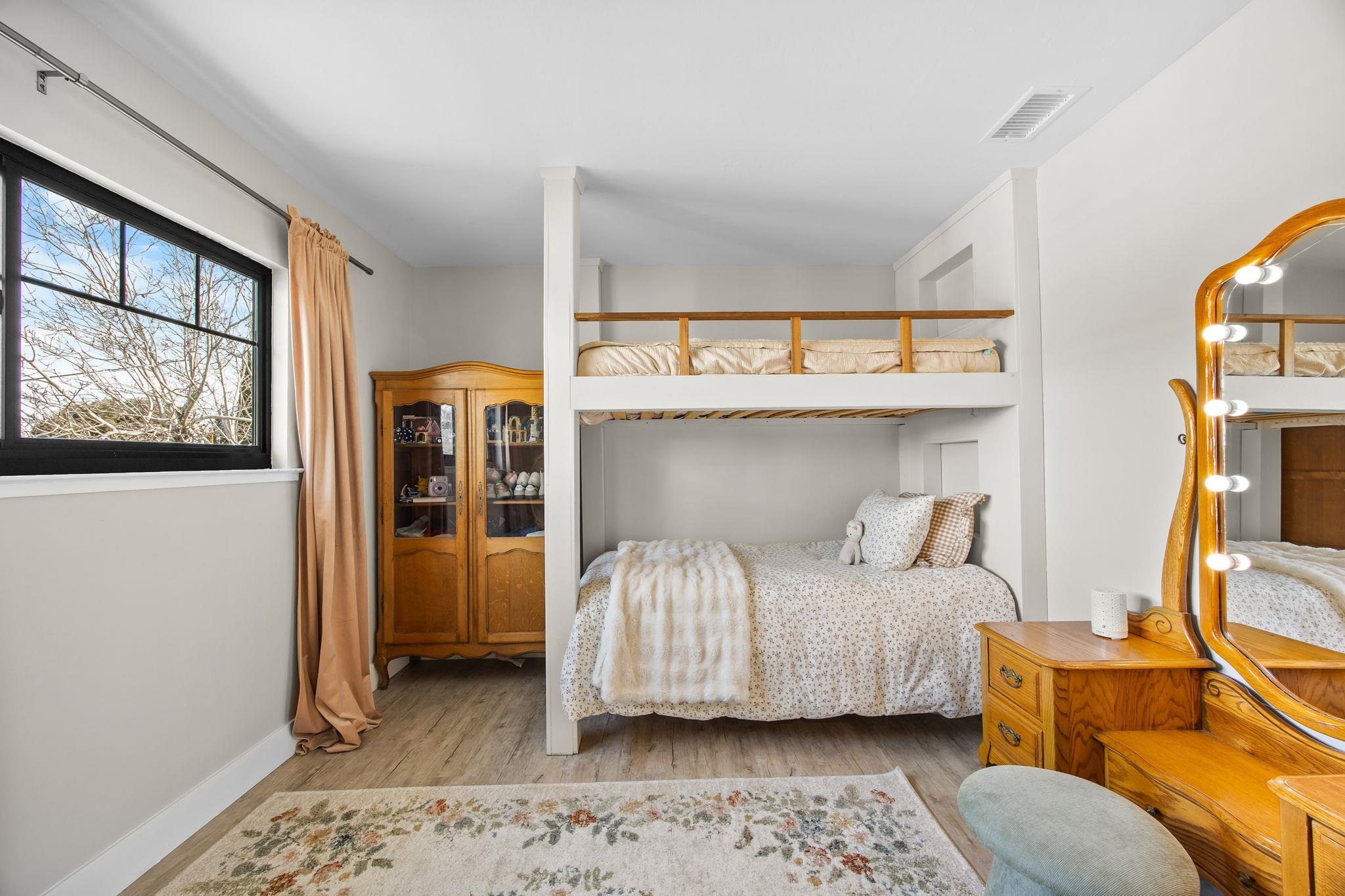 Detail Gallery Image 23 of 37 For 721 Shawnee Ln, San Jose,  CA 95123 - 5 Beds | 3 Baths