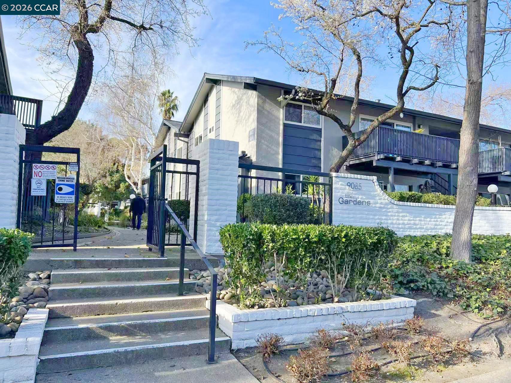 Front Image Thumbnail for CC41122132