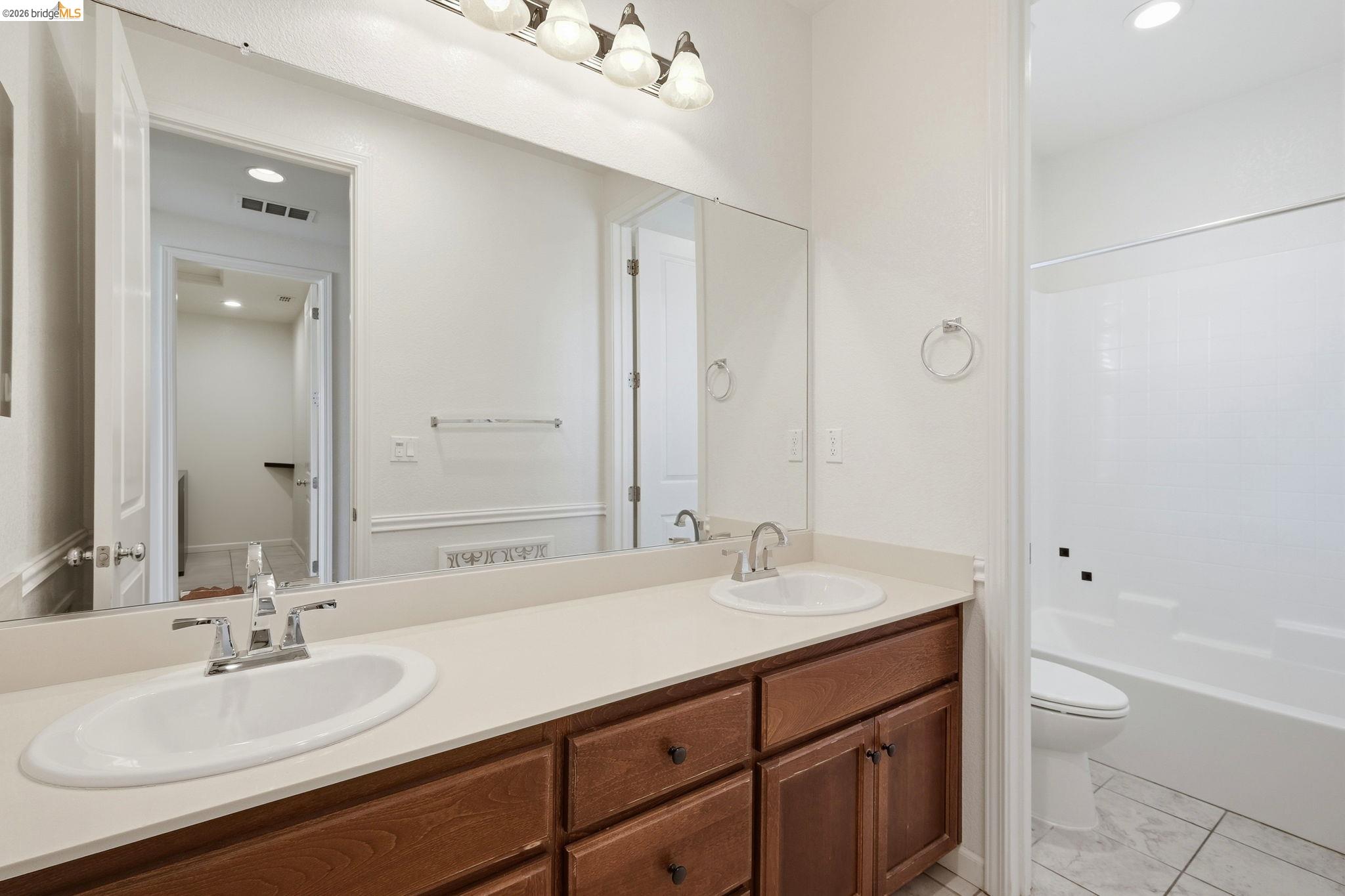 Detail Gallery Image 34 of 60 For 809 Bluestone Dr, Oakley,  CA 94561-3066 - 4 Beds | 3 Baths