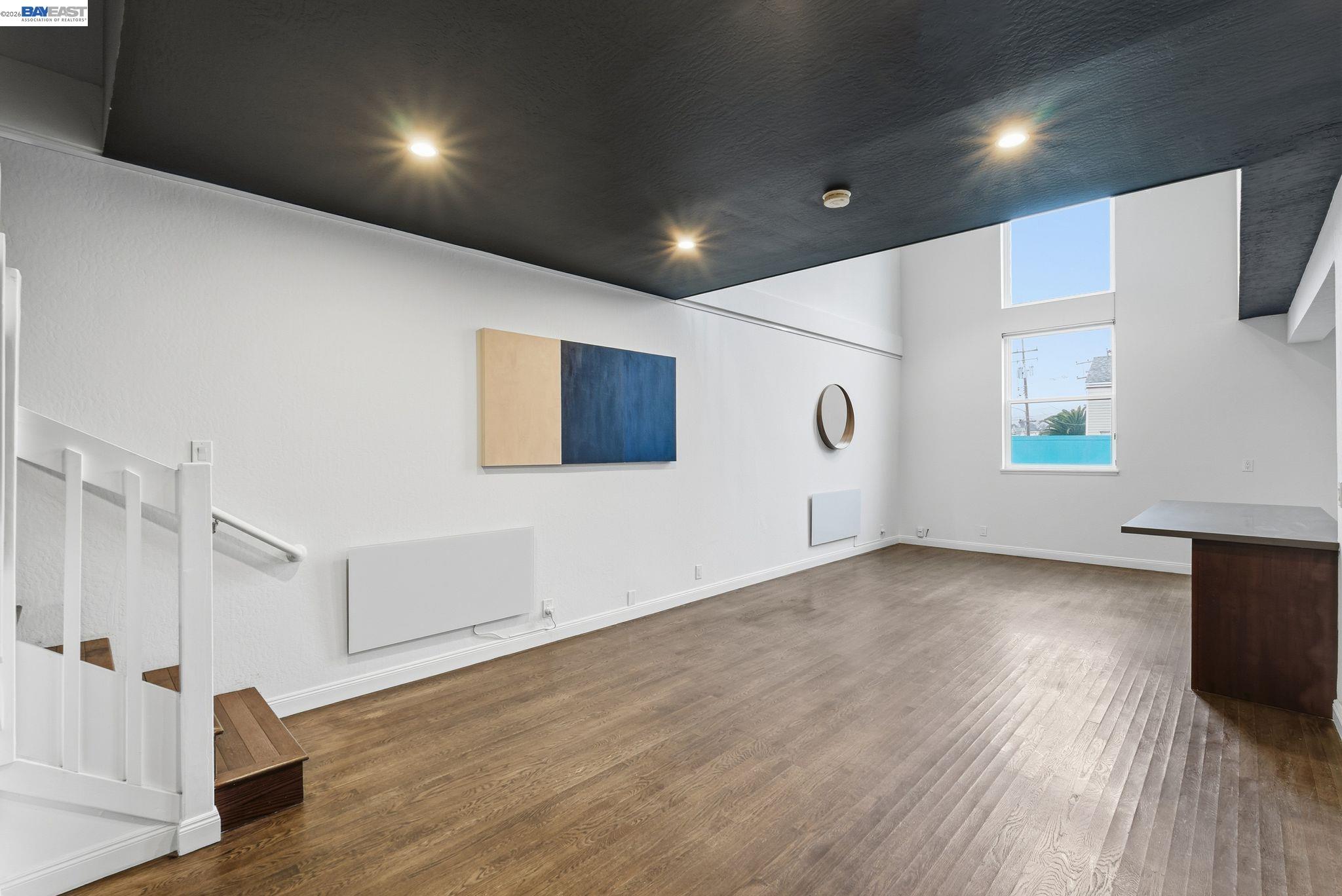 Photo #2: 41122135 Listing: Photo #2