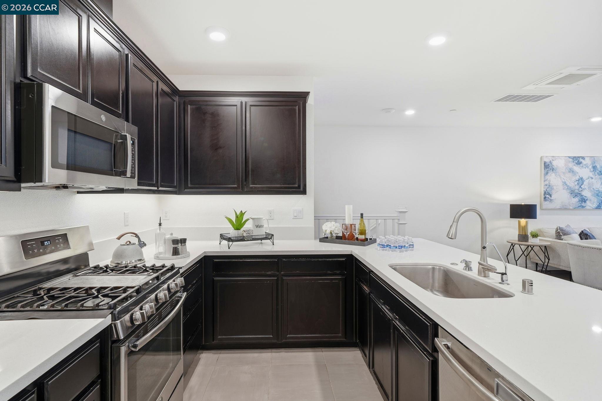 Photo #12: 41122139 Listing: Photo #12